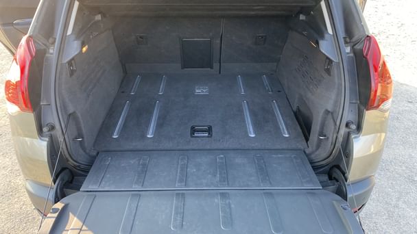 Peugeot 3008 avec Siège bébé