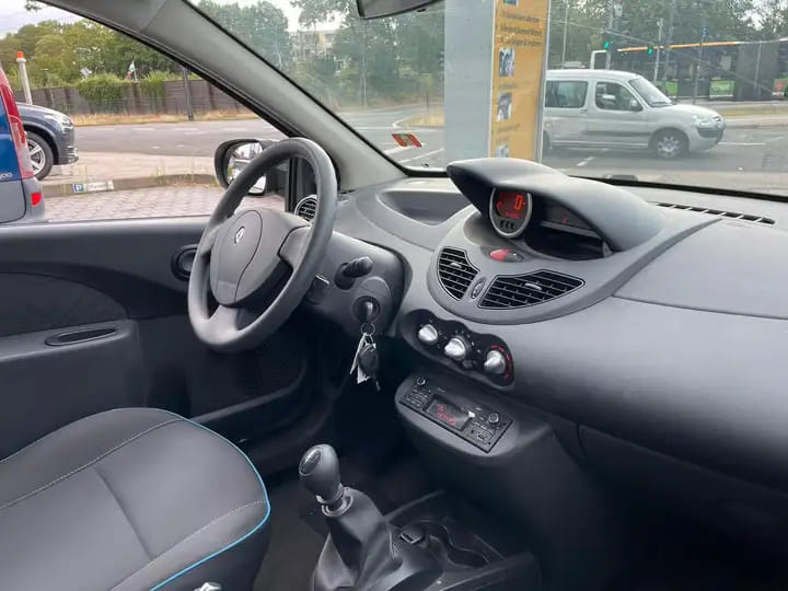 Renault Twingo weißer Flitzer with Cruise control