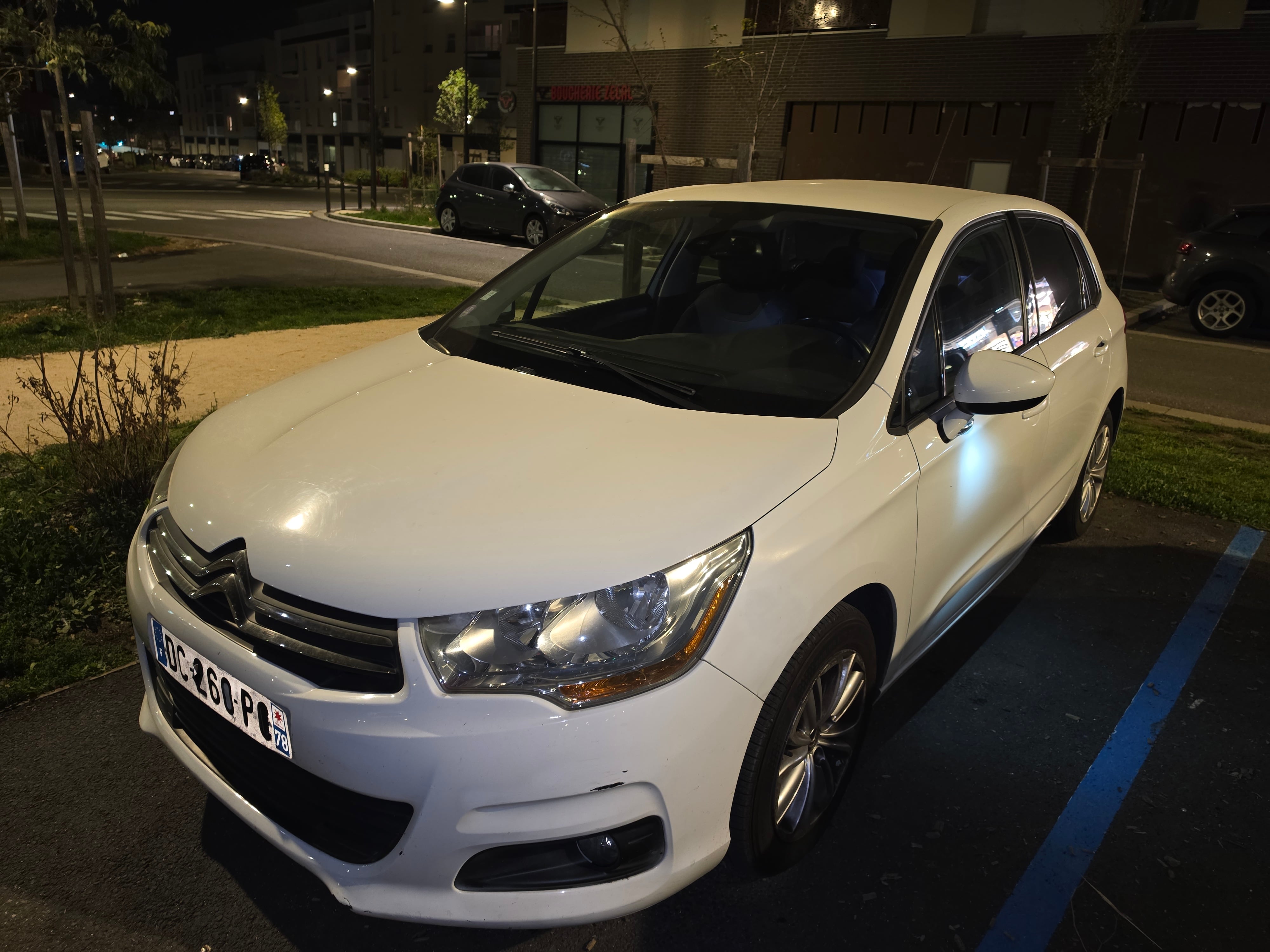Citroen C4, 2014, Essence 95