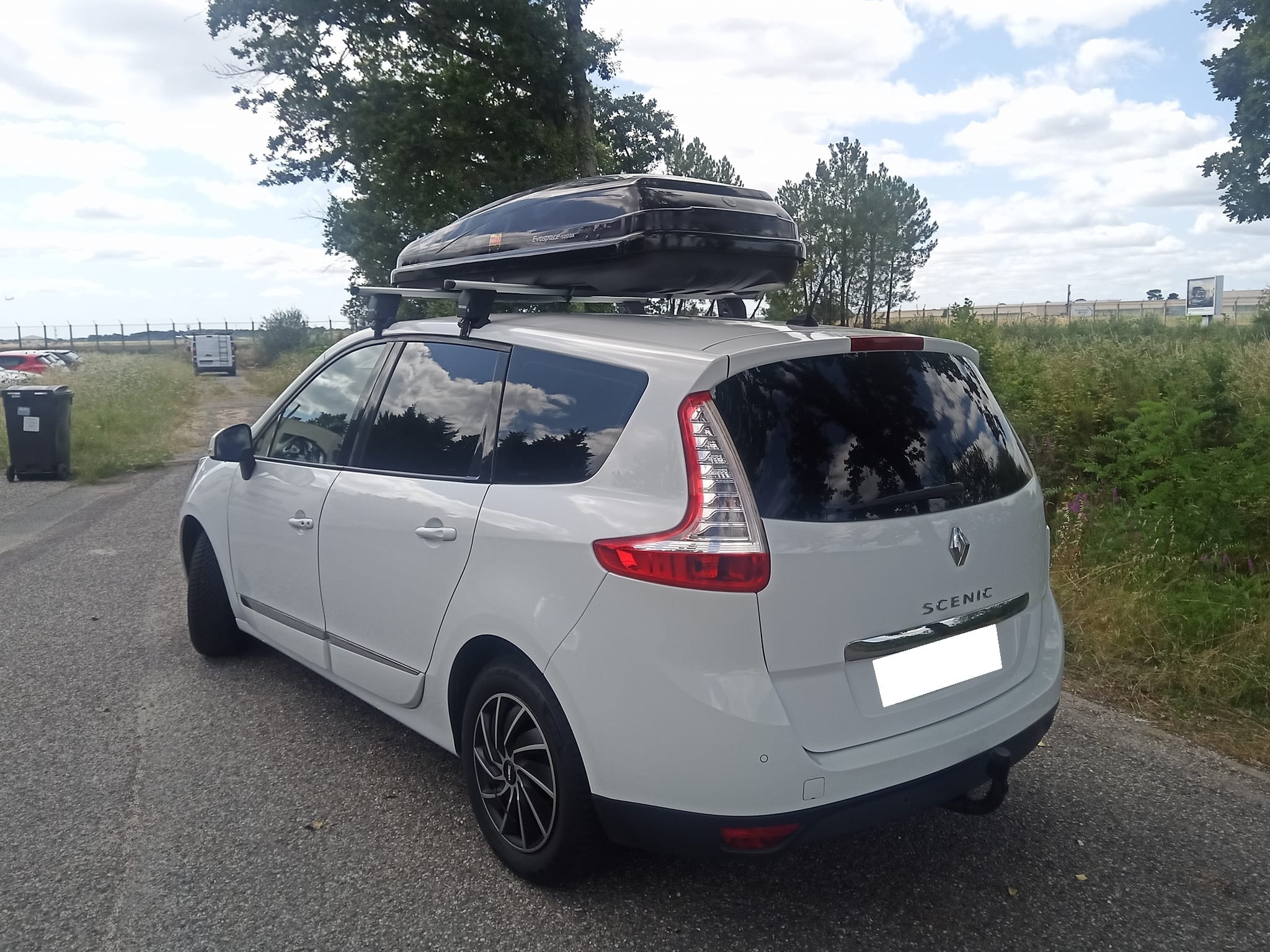 Renault Grand Scenic CLIM 1.6 DCI 130 CH (4) avec GPS