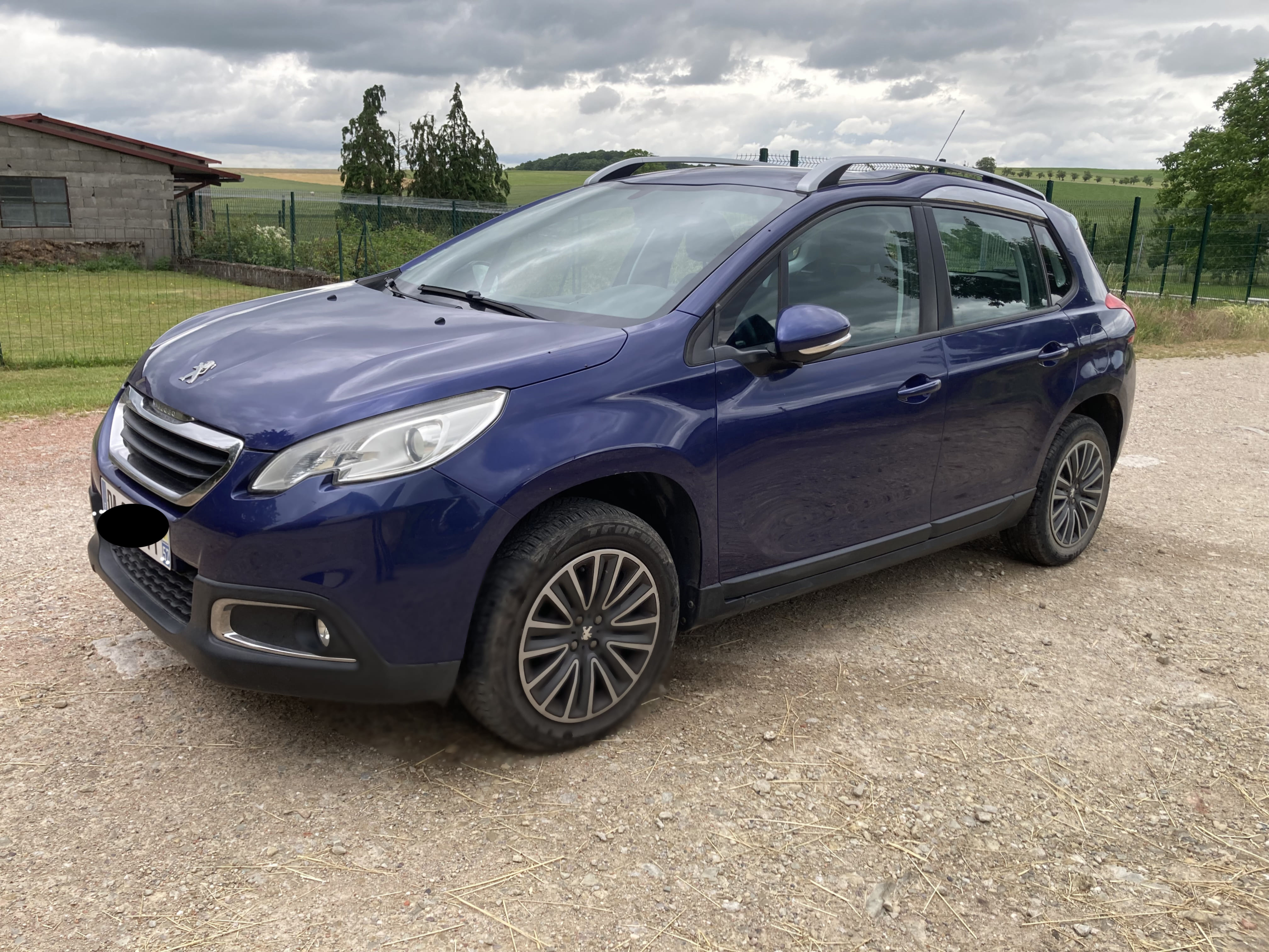 Peugeot 2008, 2013, Essence 98