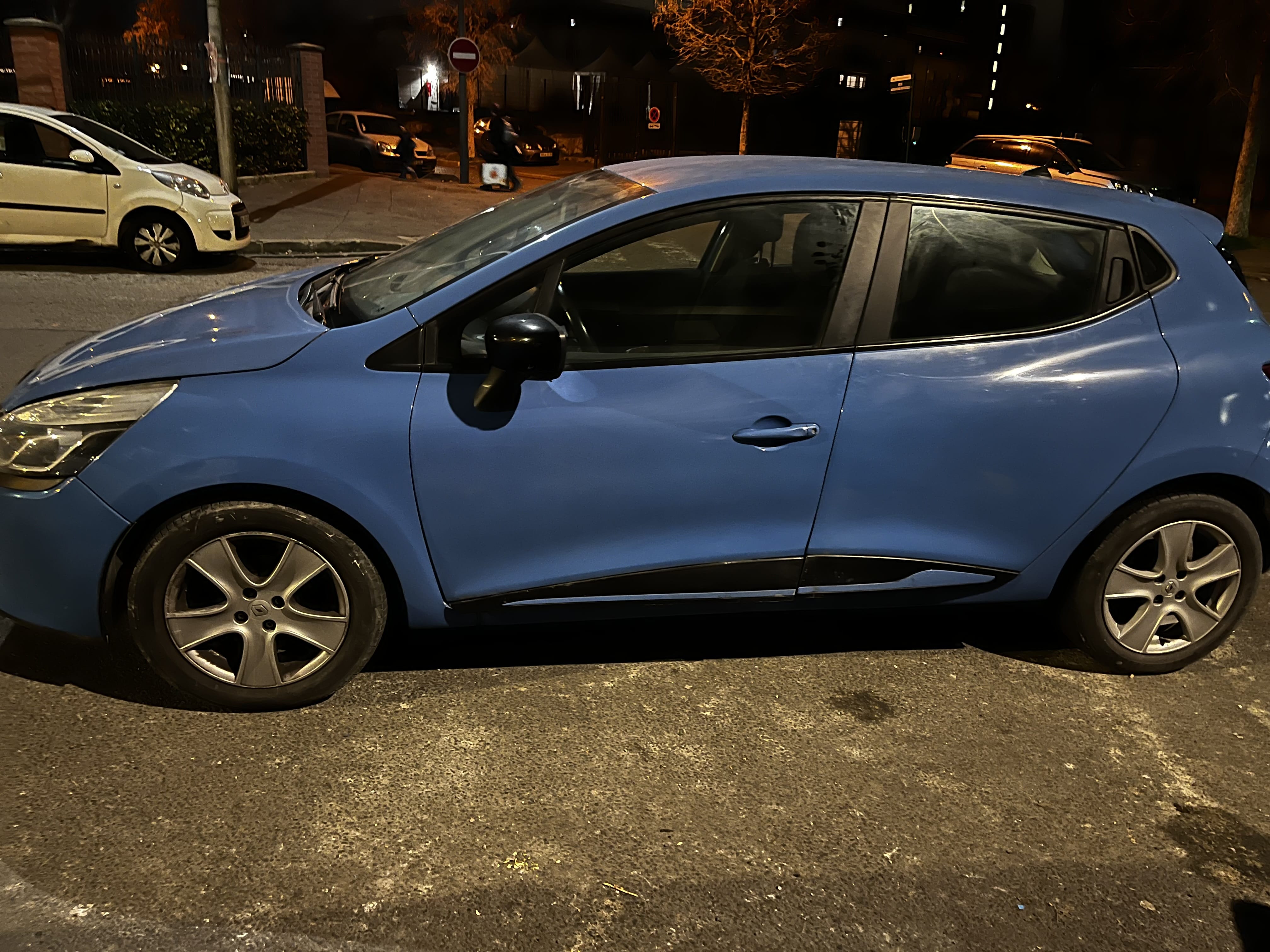 Renault Clio avec Régulateur de vitesse