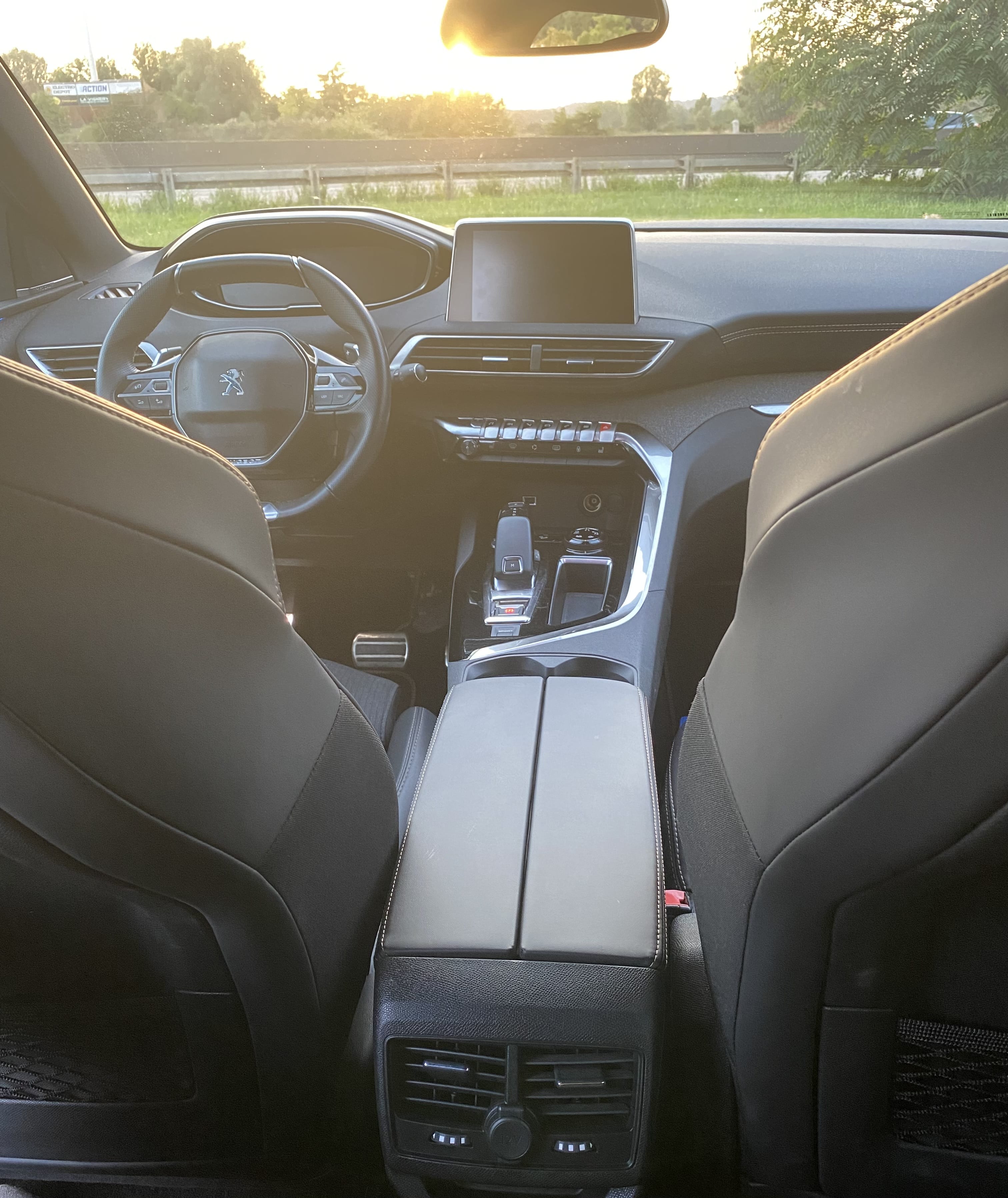 Peugeot 3008 avec Entrée audio / iPod