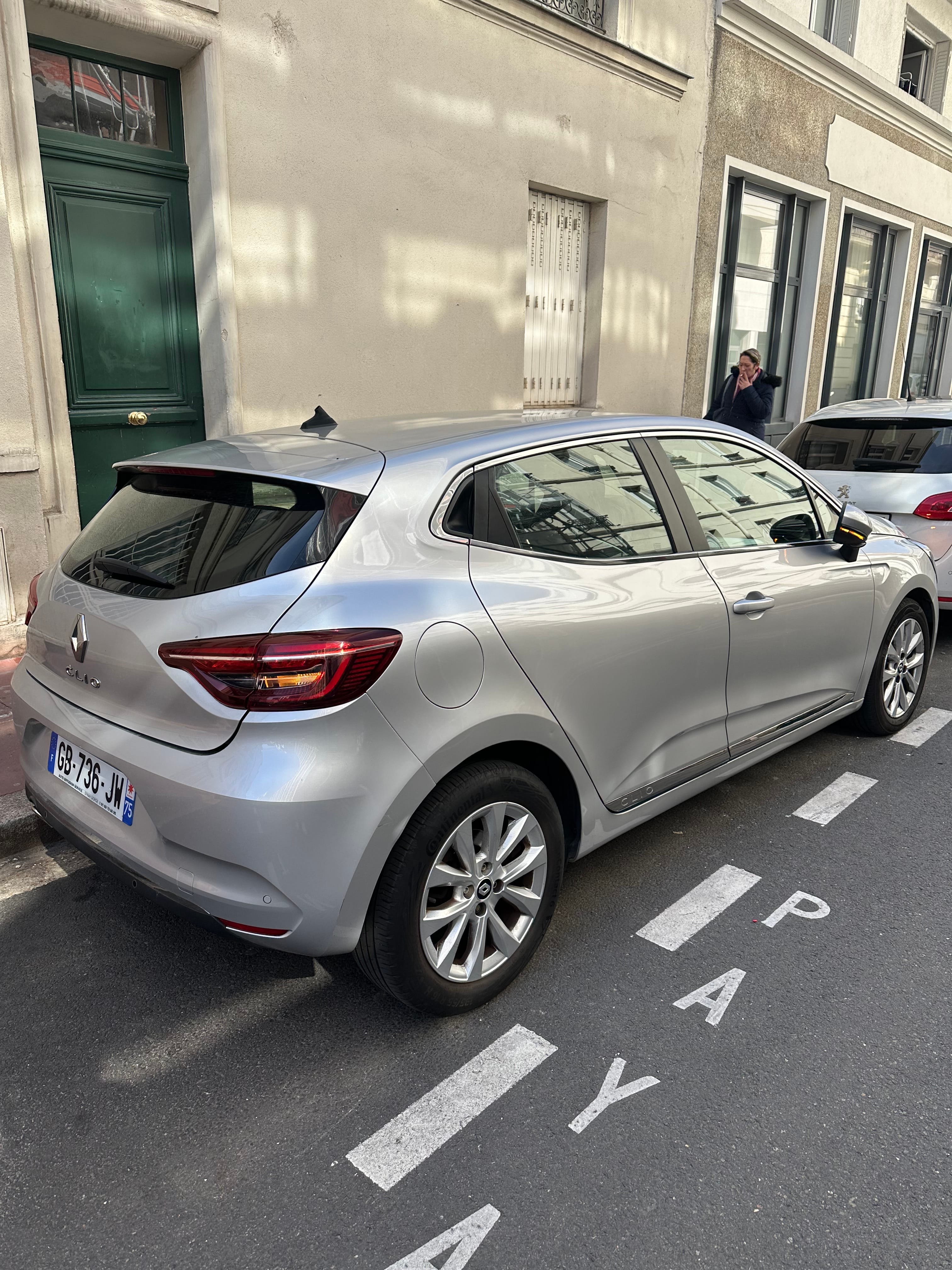 Renault Clio avec Climatisation