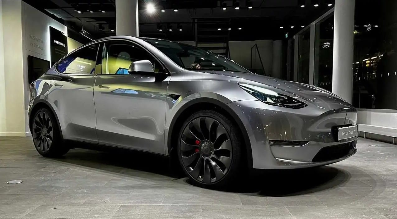 Tesla Model Y Performance, 2024, Elektrisk, automatisk