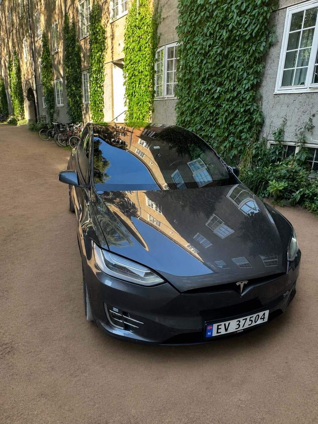 Tesla Model X 100D med Aircondition