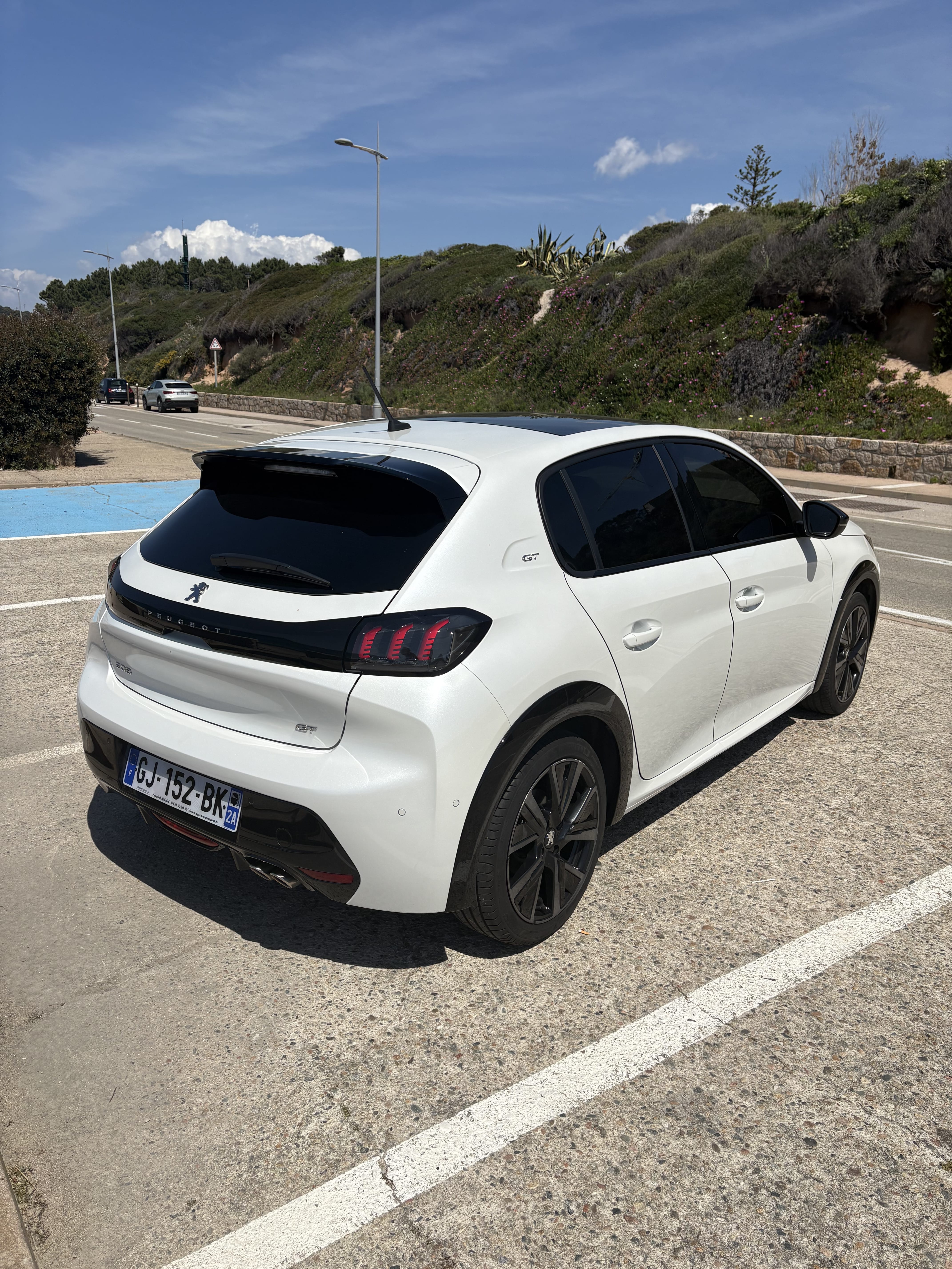 Peugeot 208 avec Caméra de recul