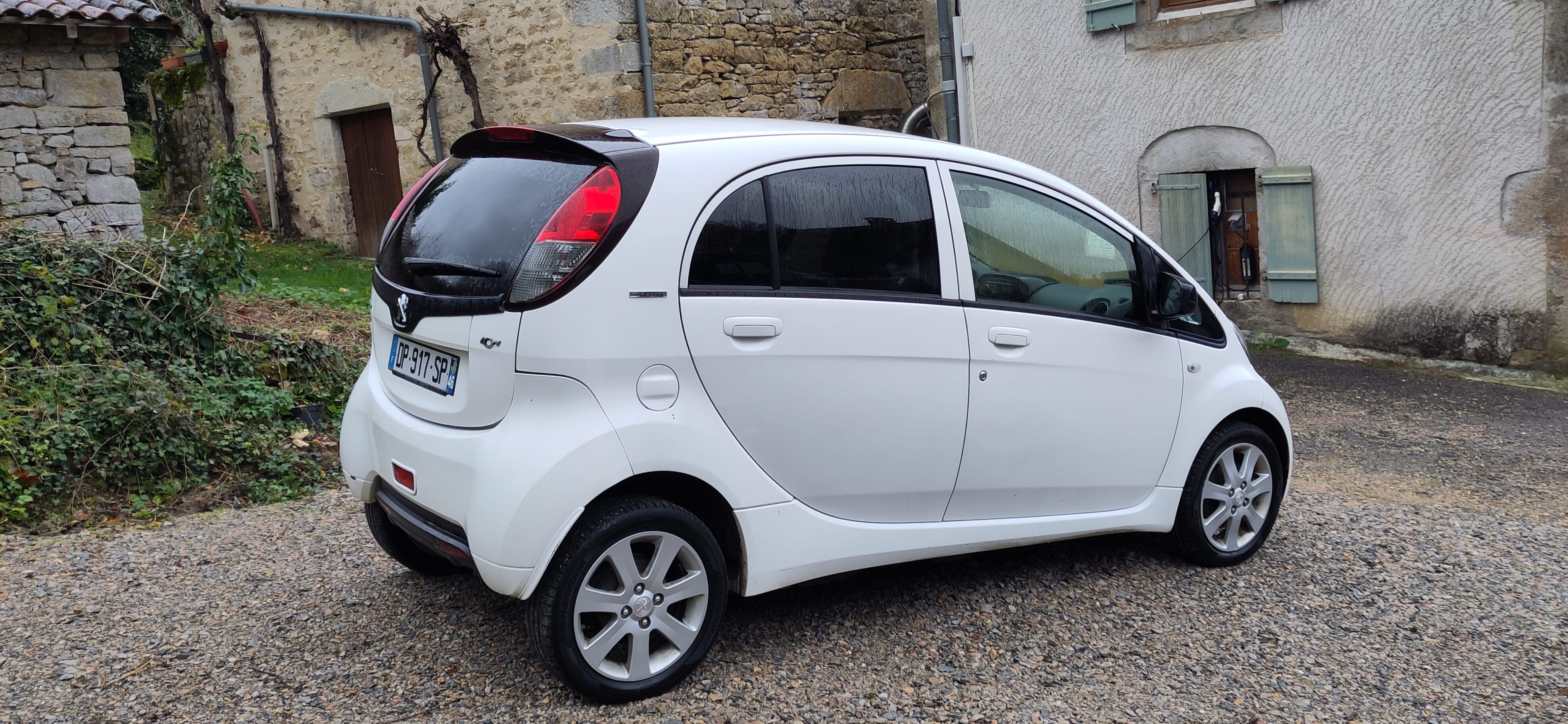 Peugeot iOn avec Audio Bluetooth
