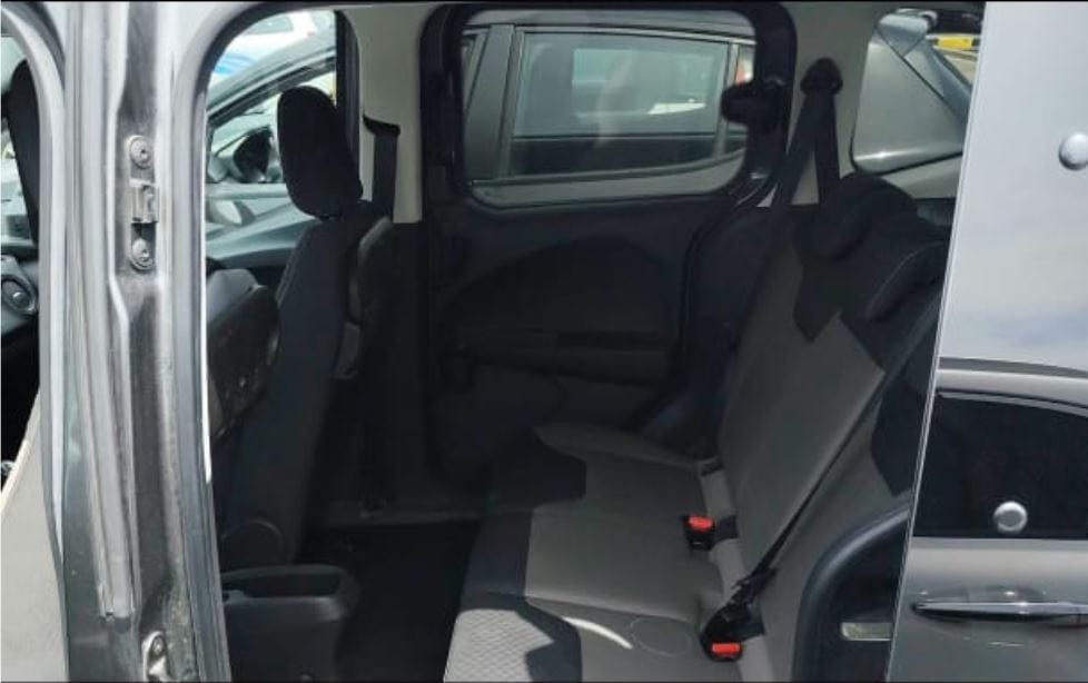 Ford Tourneo Courier con Control de velocidad