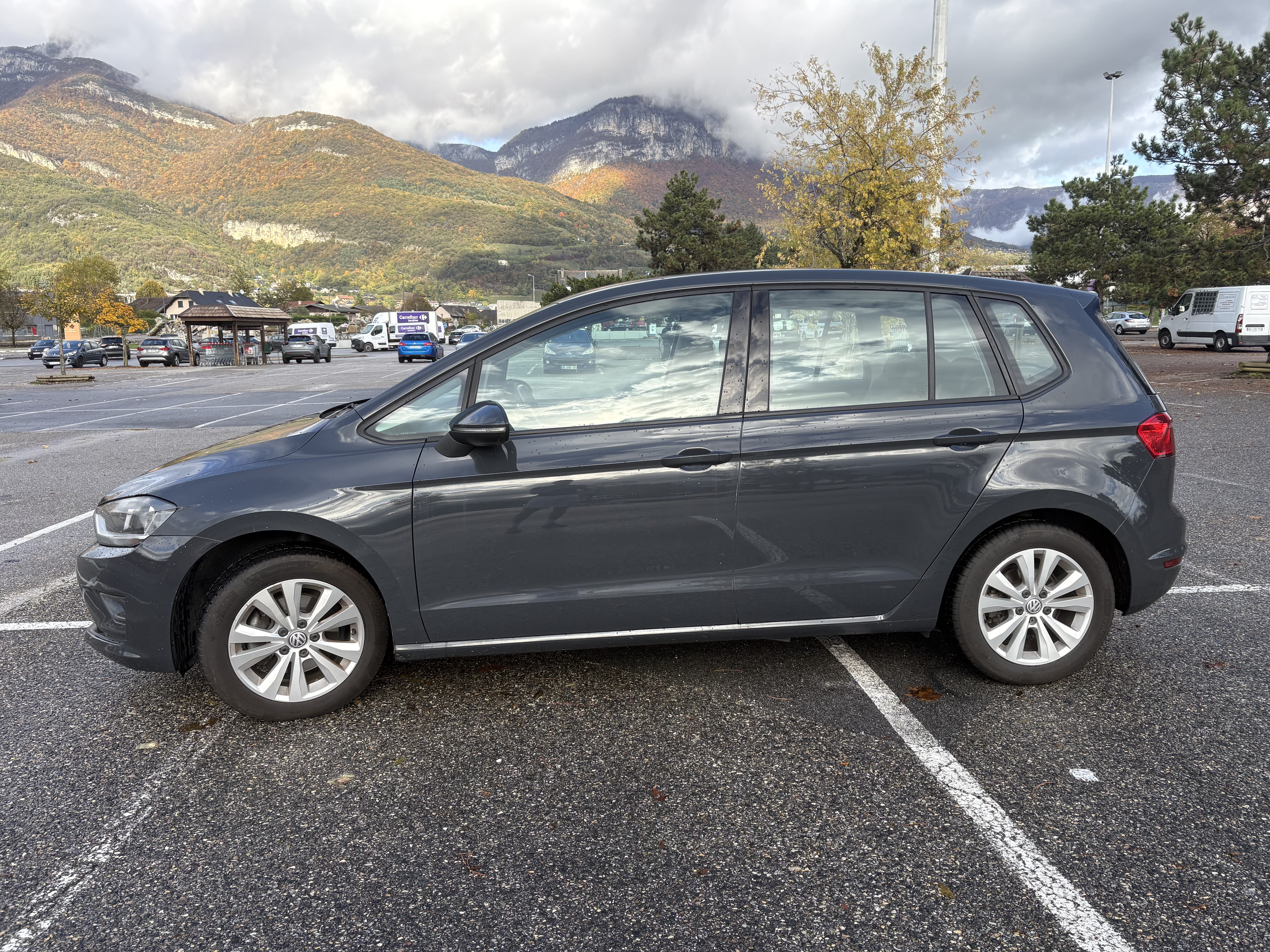 Volkswagen Golf Sportsvan avec Climatisation