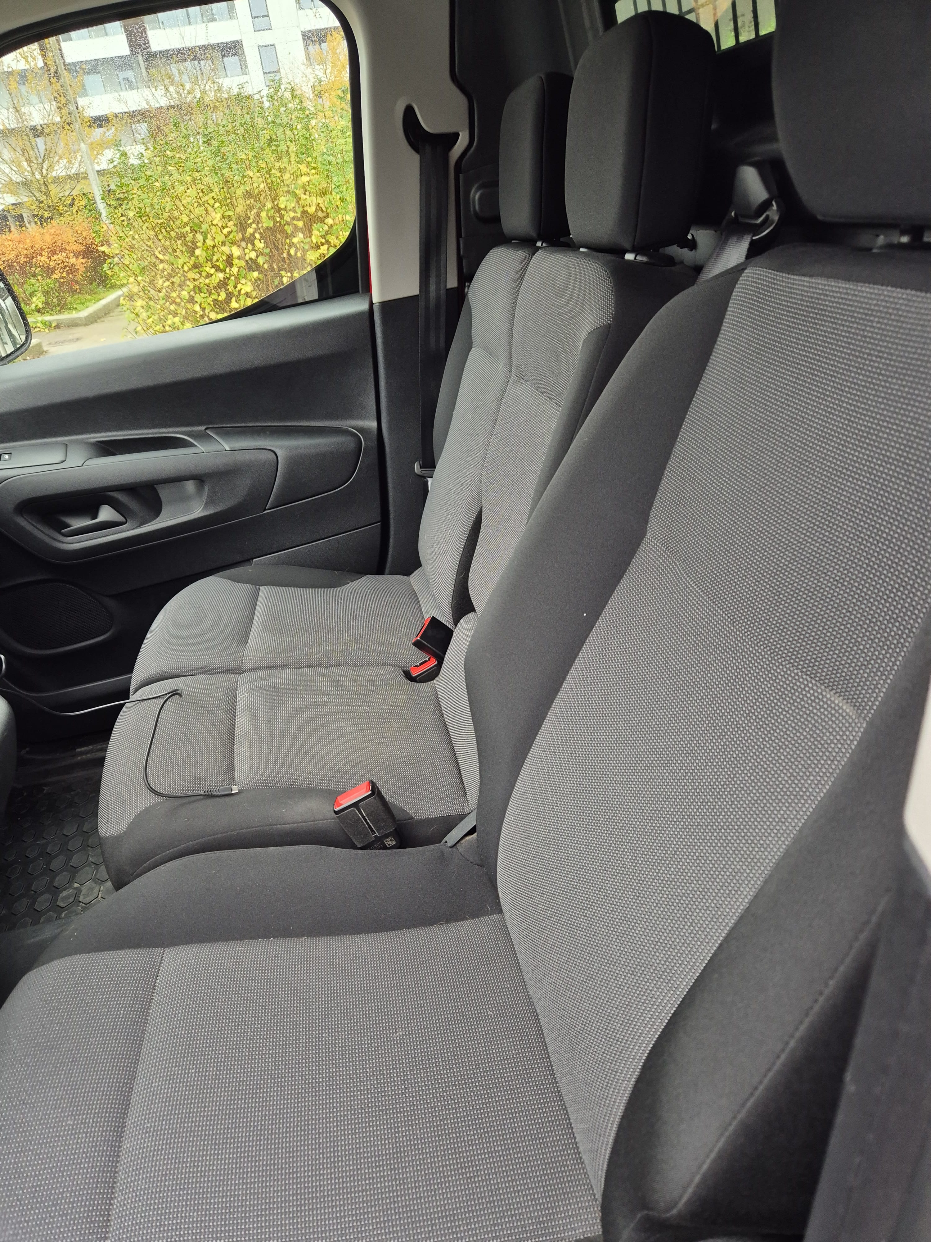 Citroen Berlingo 1.6 HDI  - VAREBIL - DIESEL  -MANUEL med Vinterdekk