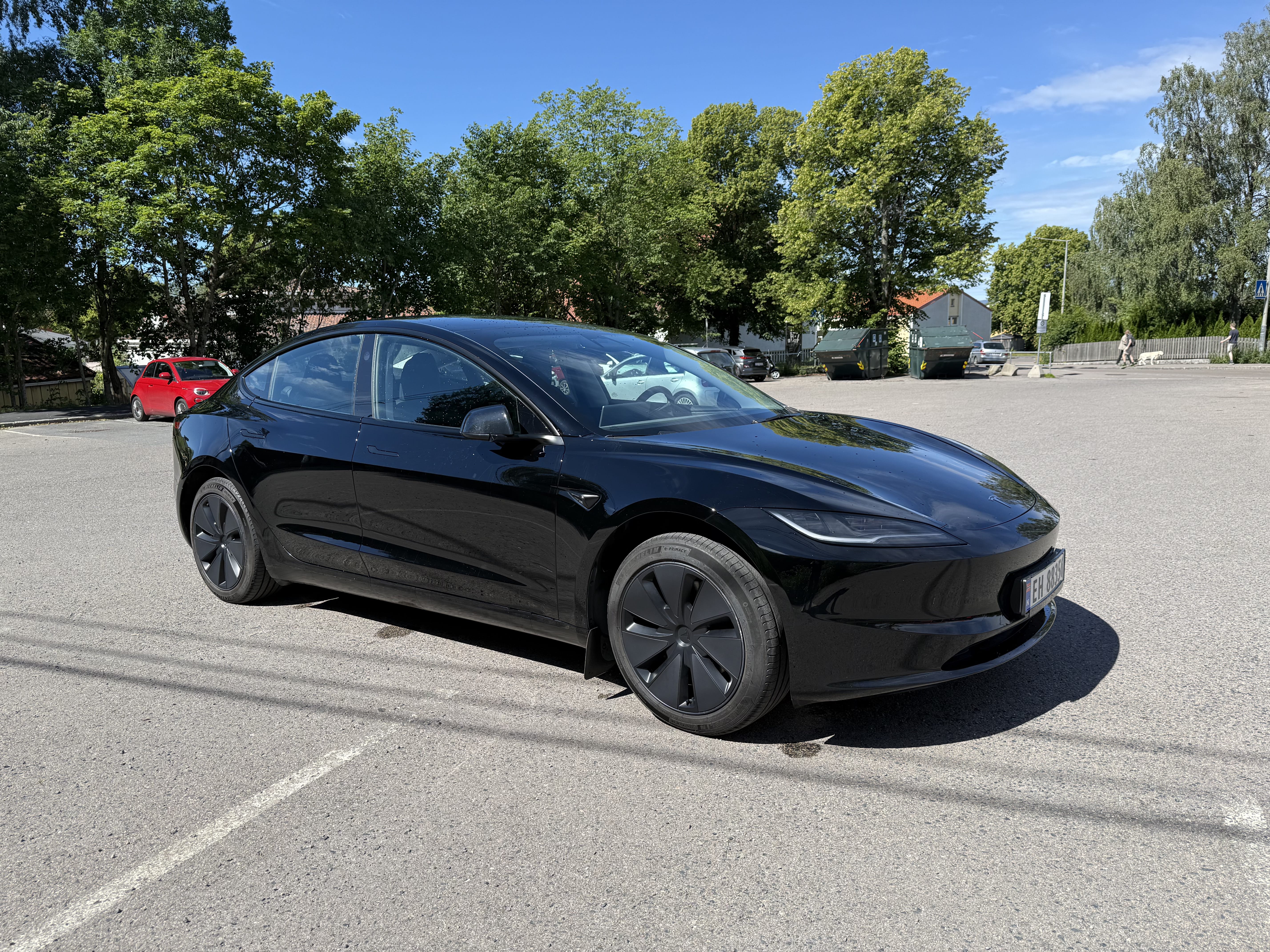 Tesla Model 3 Standard Range med Dashcam