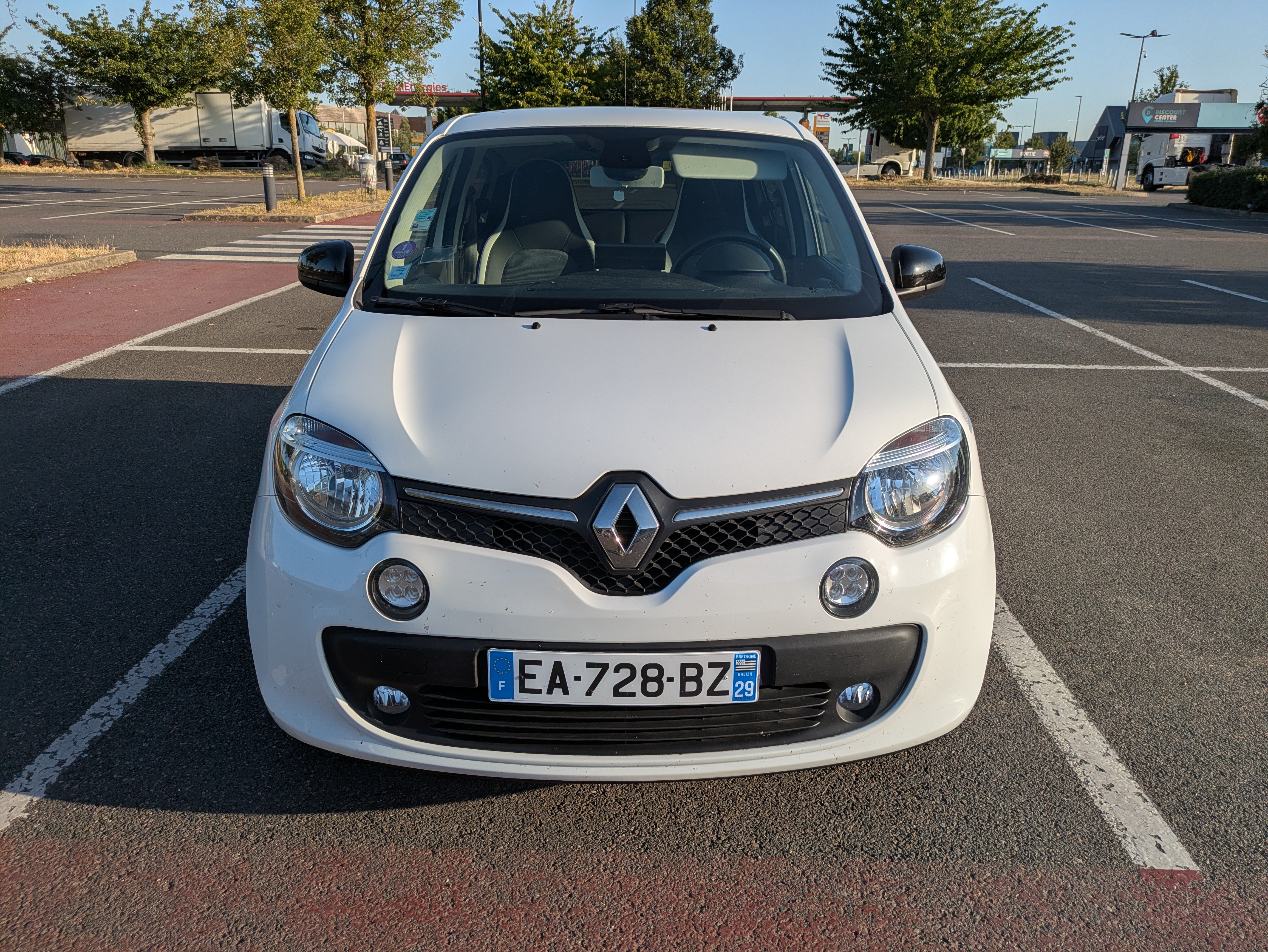Renault Twingo III 1.0 SCE finition Cosmic avec Audio Bluetooth