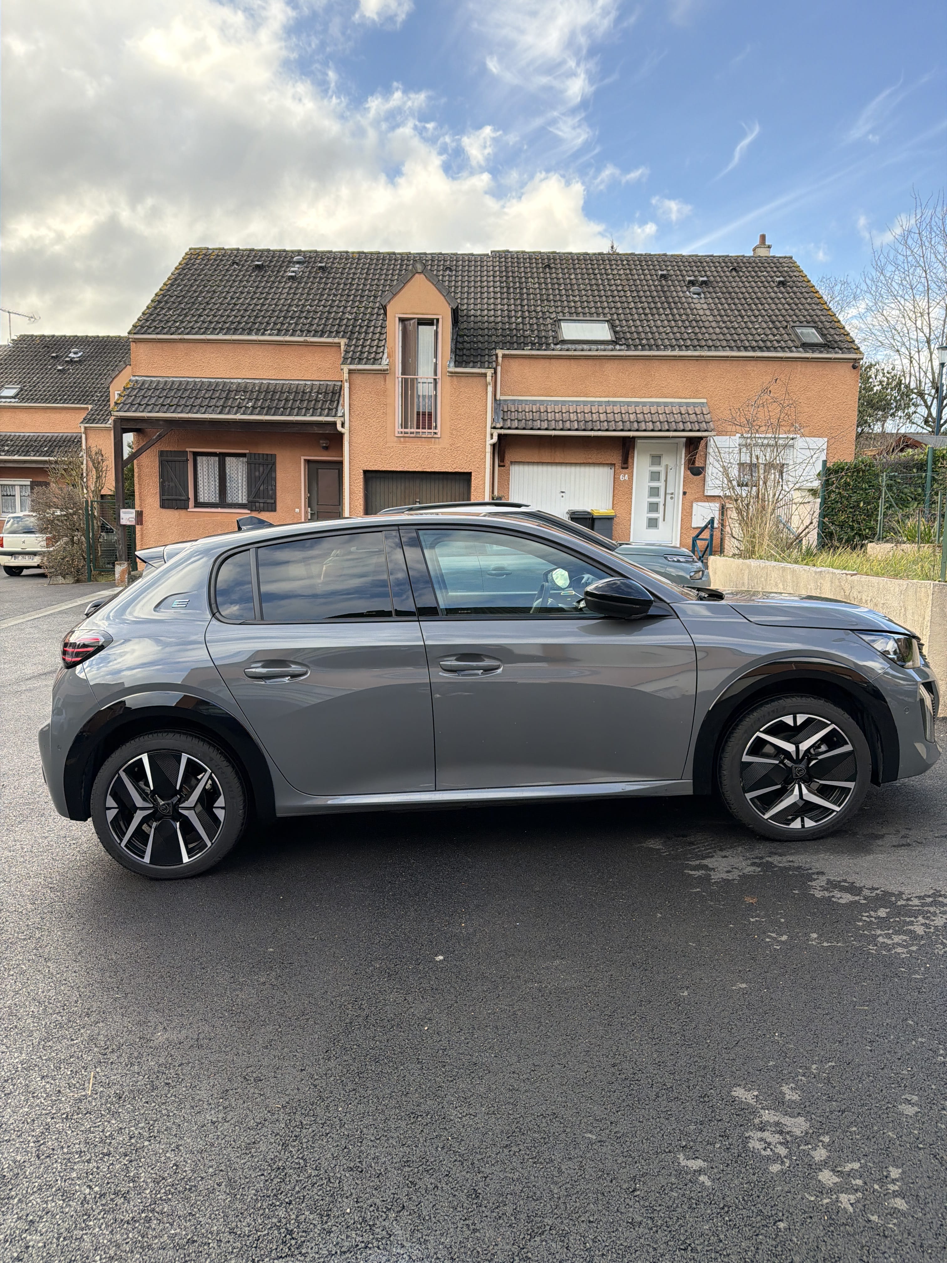 Peugeot 208 avec Climatisation