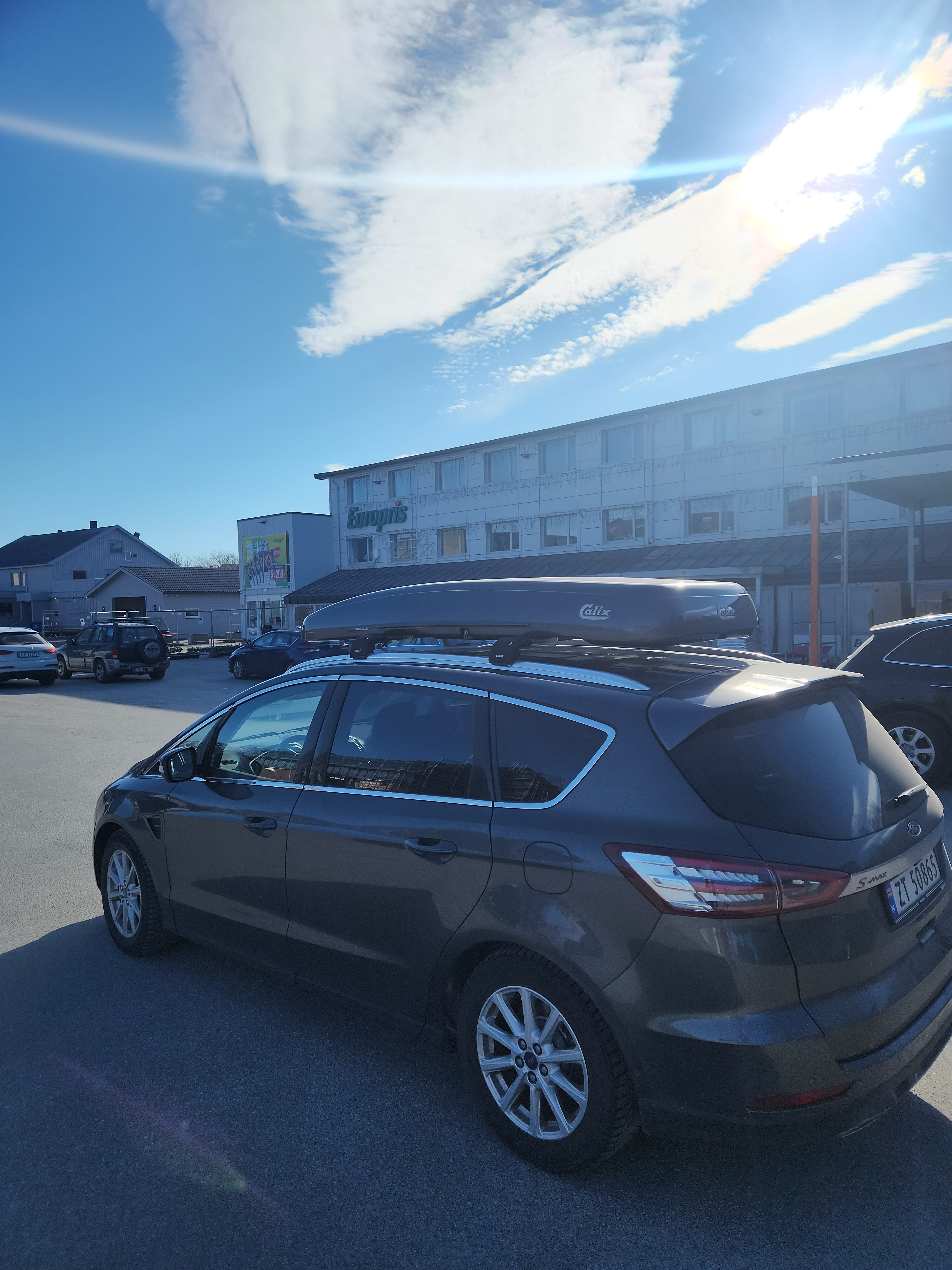 Ford S-Max with Air conditioning