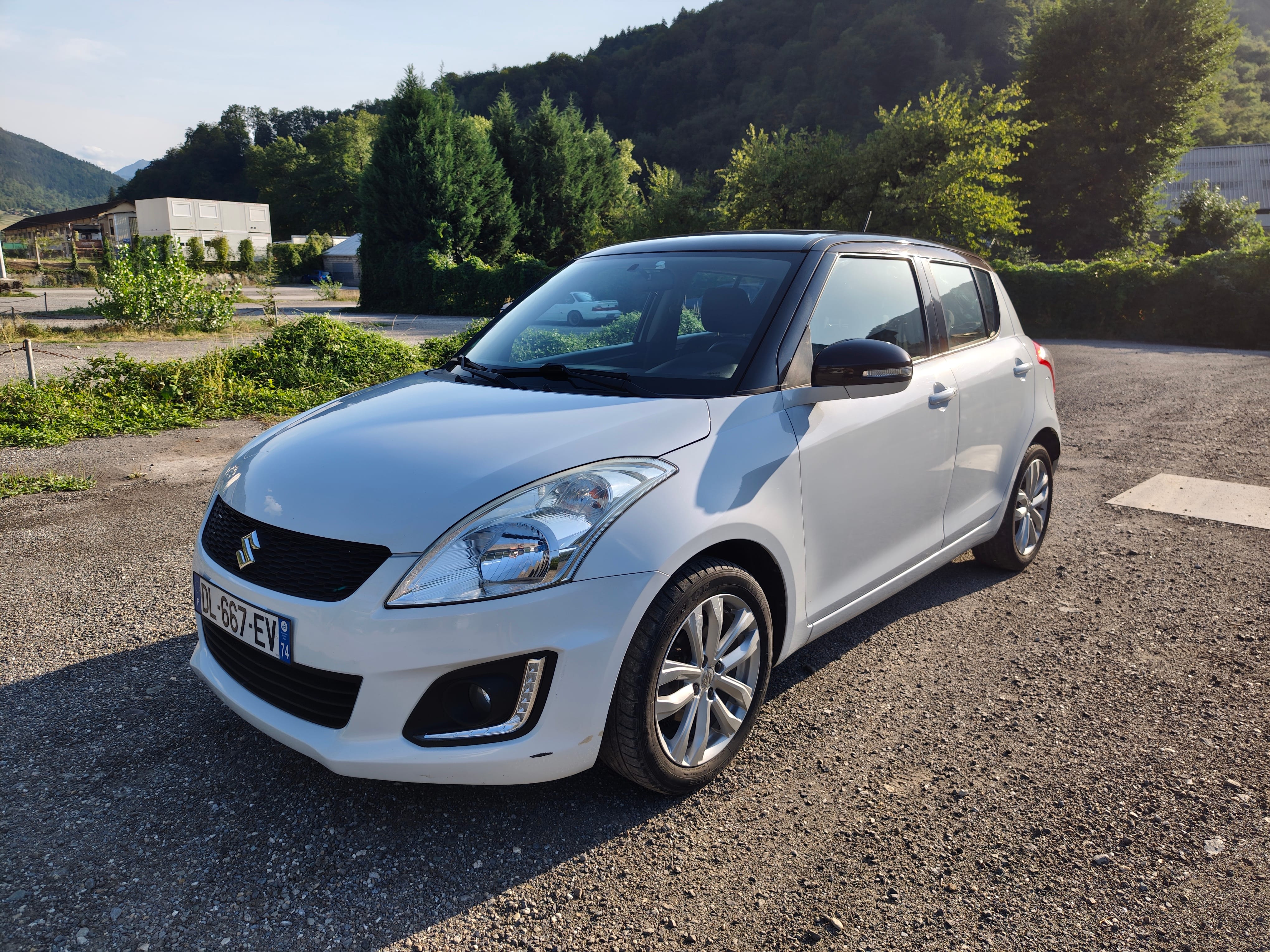 Suzuki Swift, 2014, Essence 95