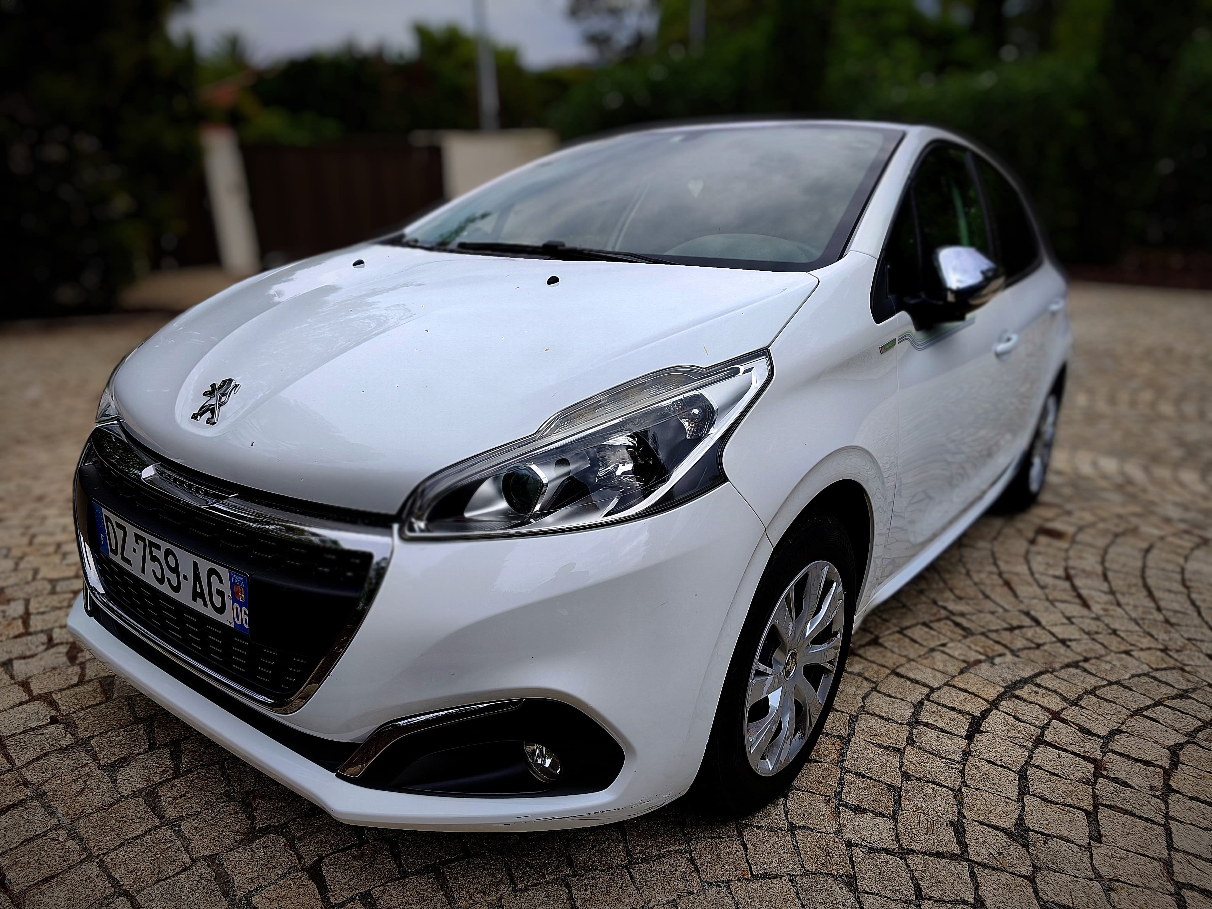 Peugeot 208, 2016, Essence 98