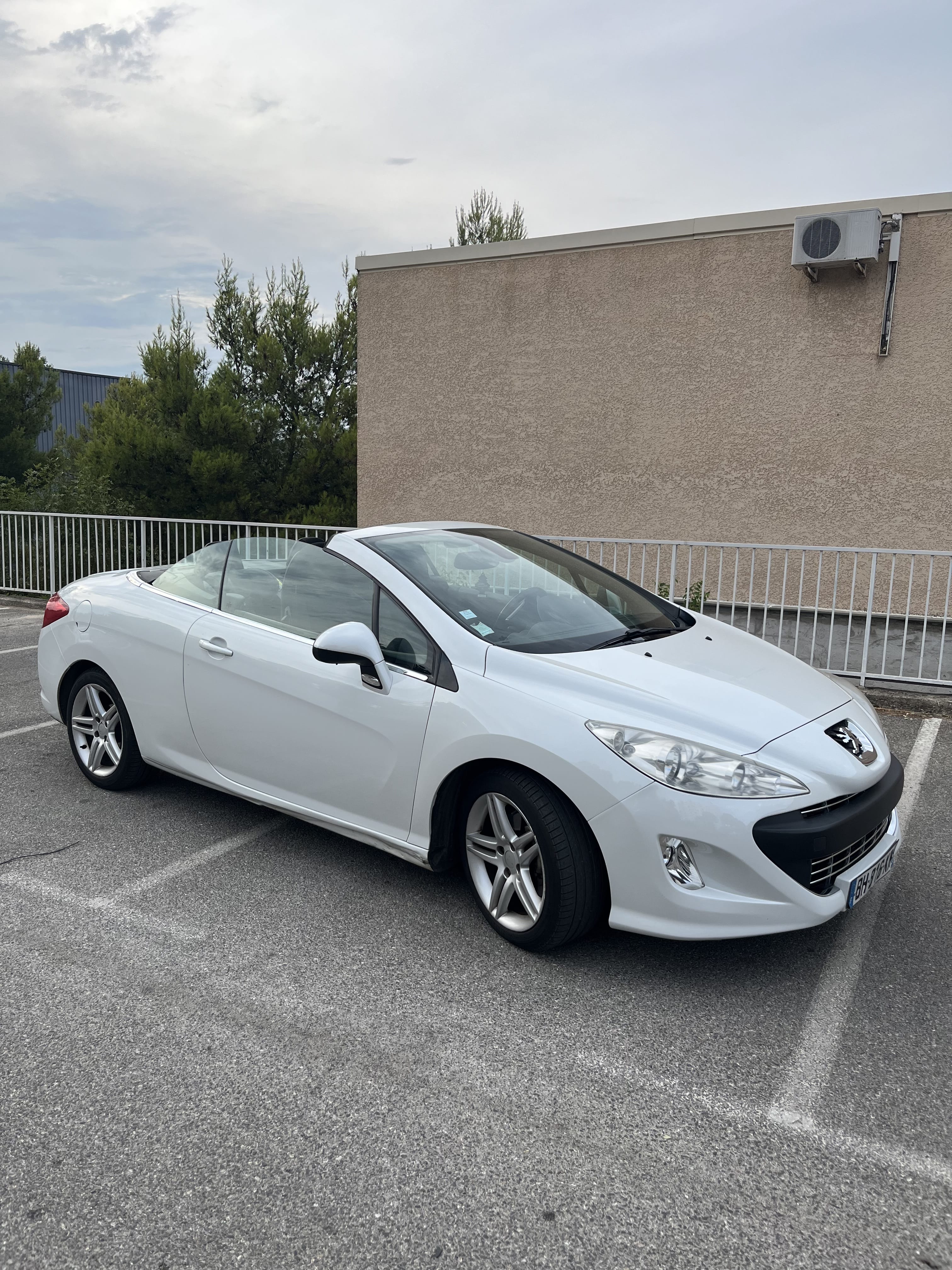 Peugeot 308 CC met Cruise control
