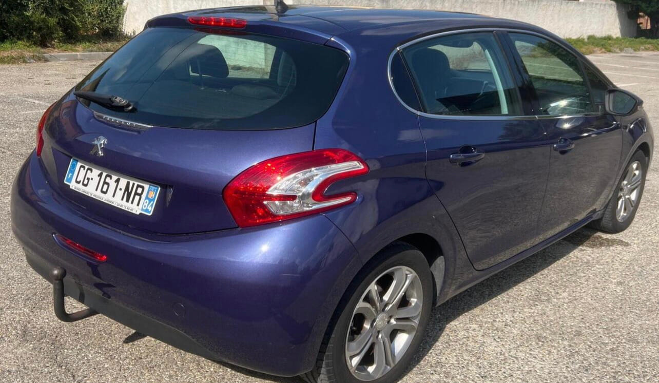 Peugeot 208 avec Régulateur de vitesse