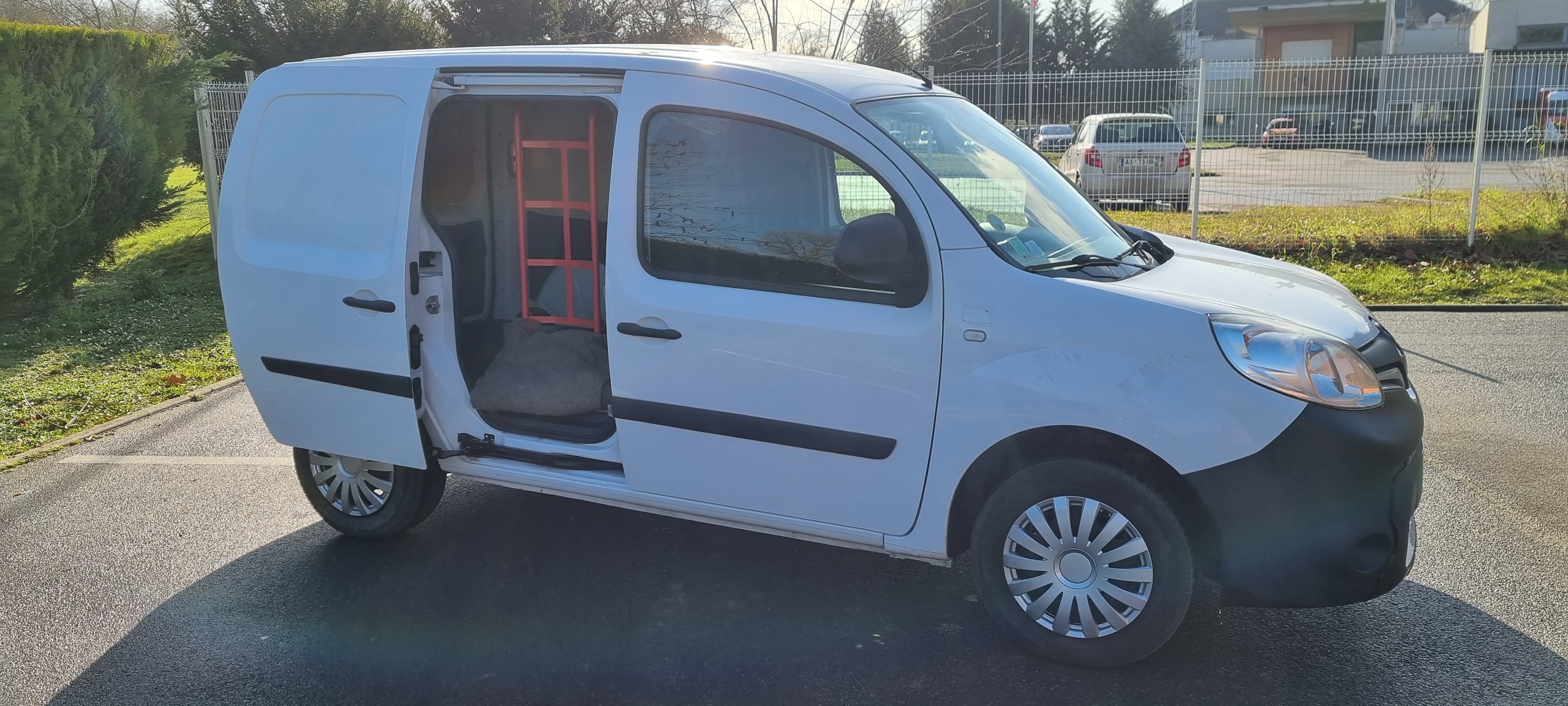 Renault Kangoo Express 1.5 Dci 75ch EQ-719-XY avec Climatisation