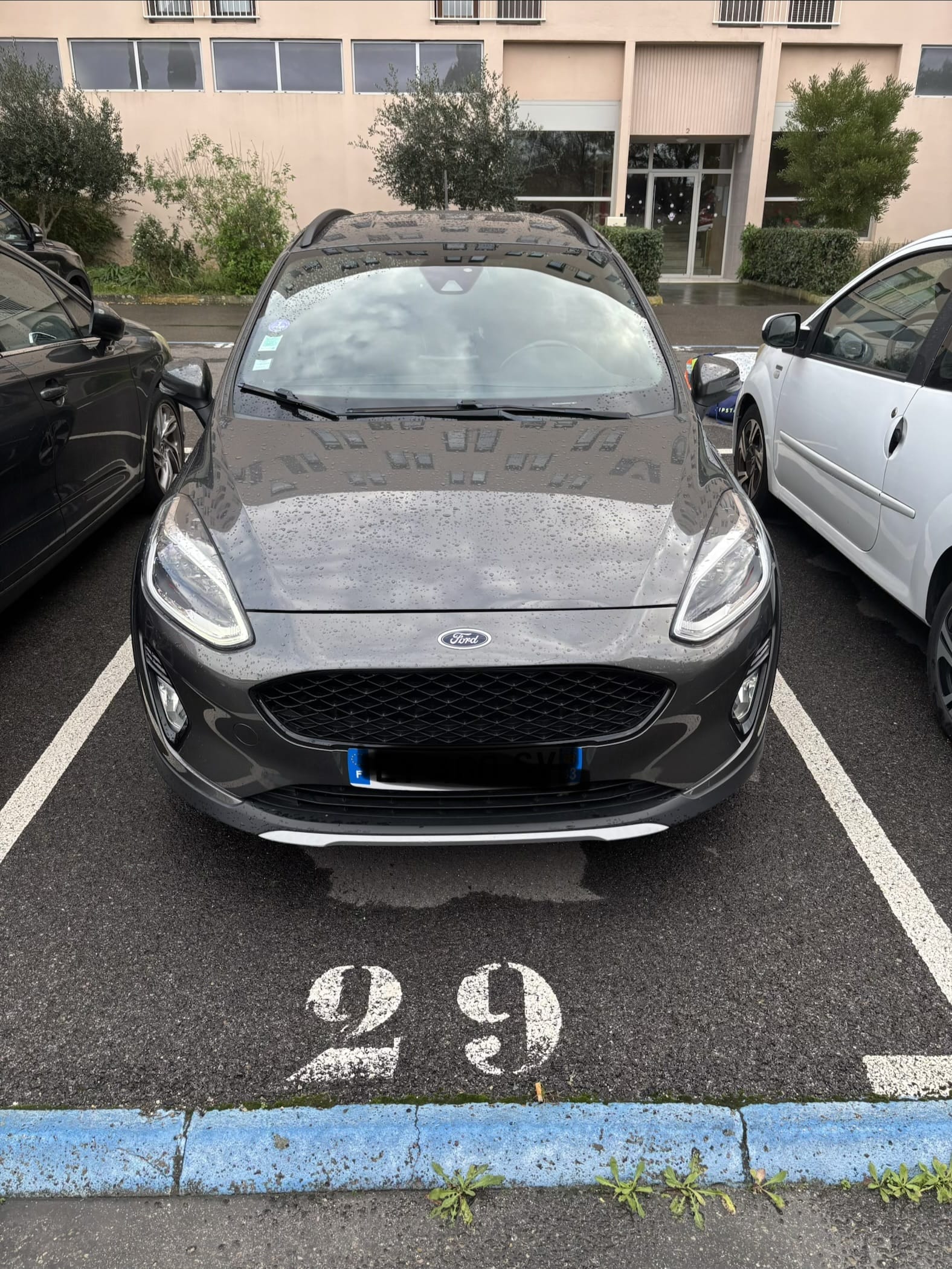 Ford Fiesta avec Siège bébé