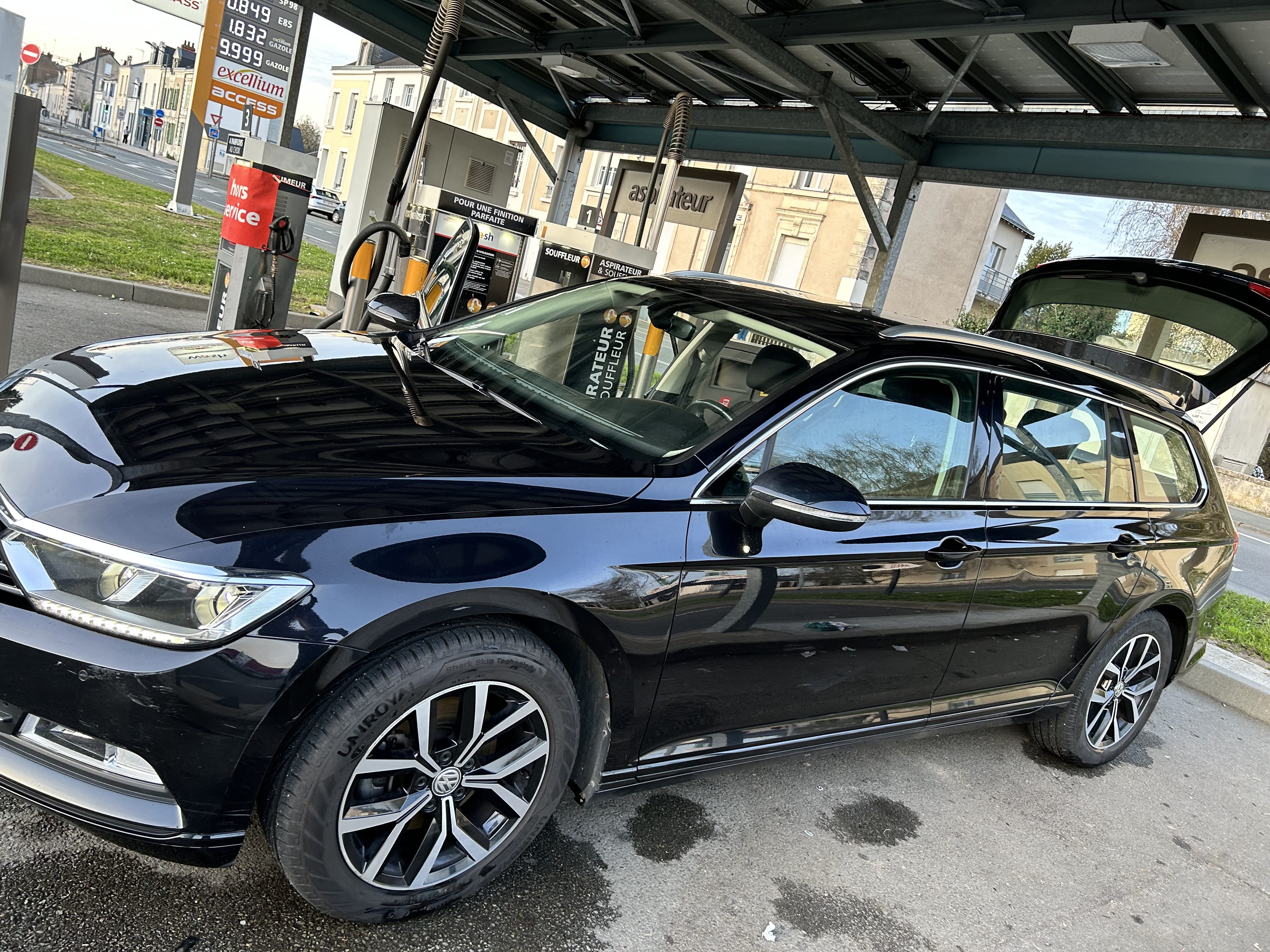 Volkswagen Passat SW avec GPS