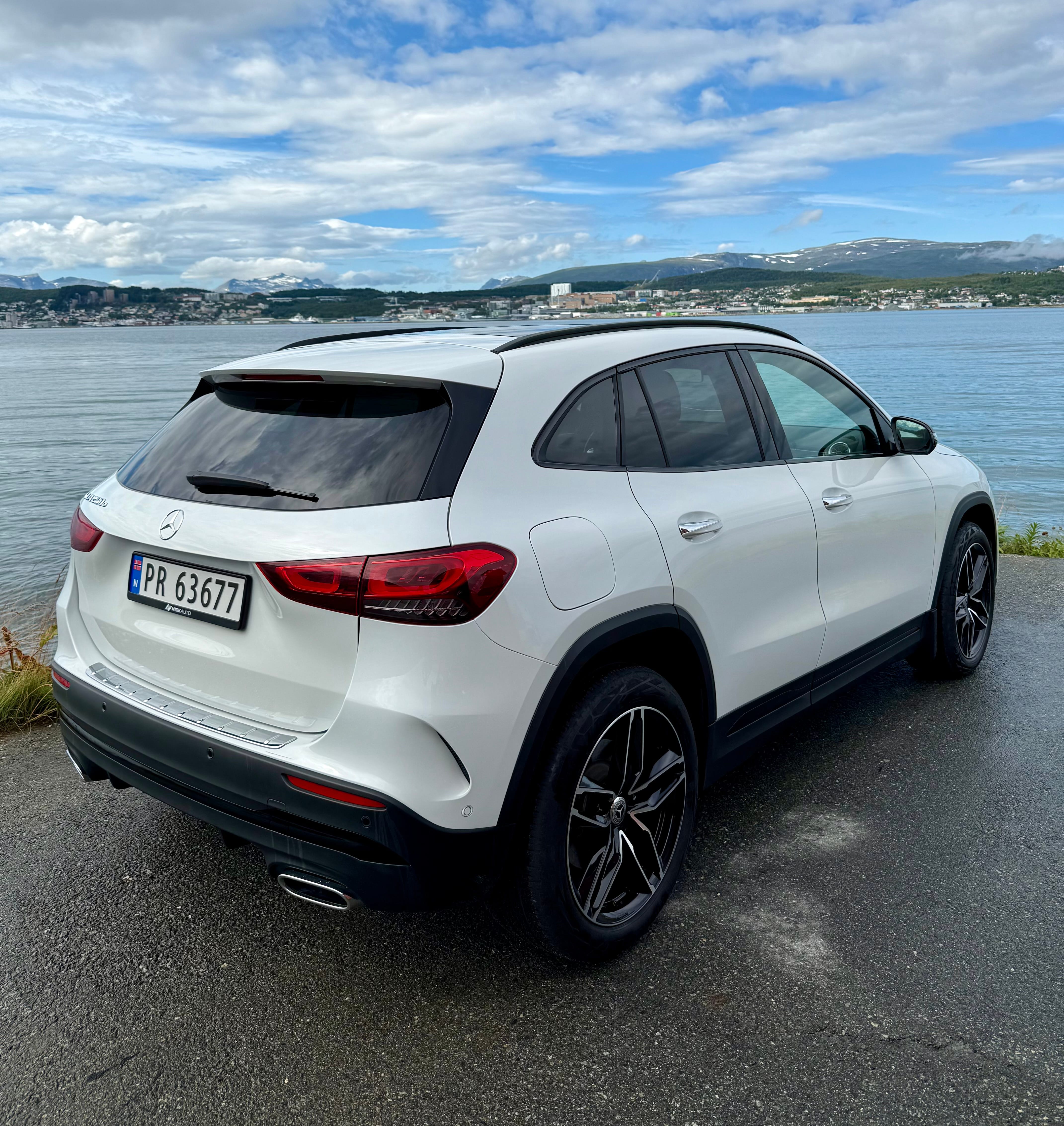 Mercedes-Benz GLA 250 med Cruisekontroll