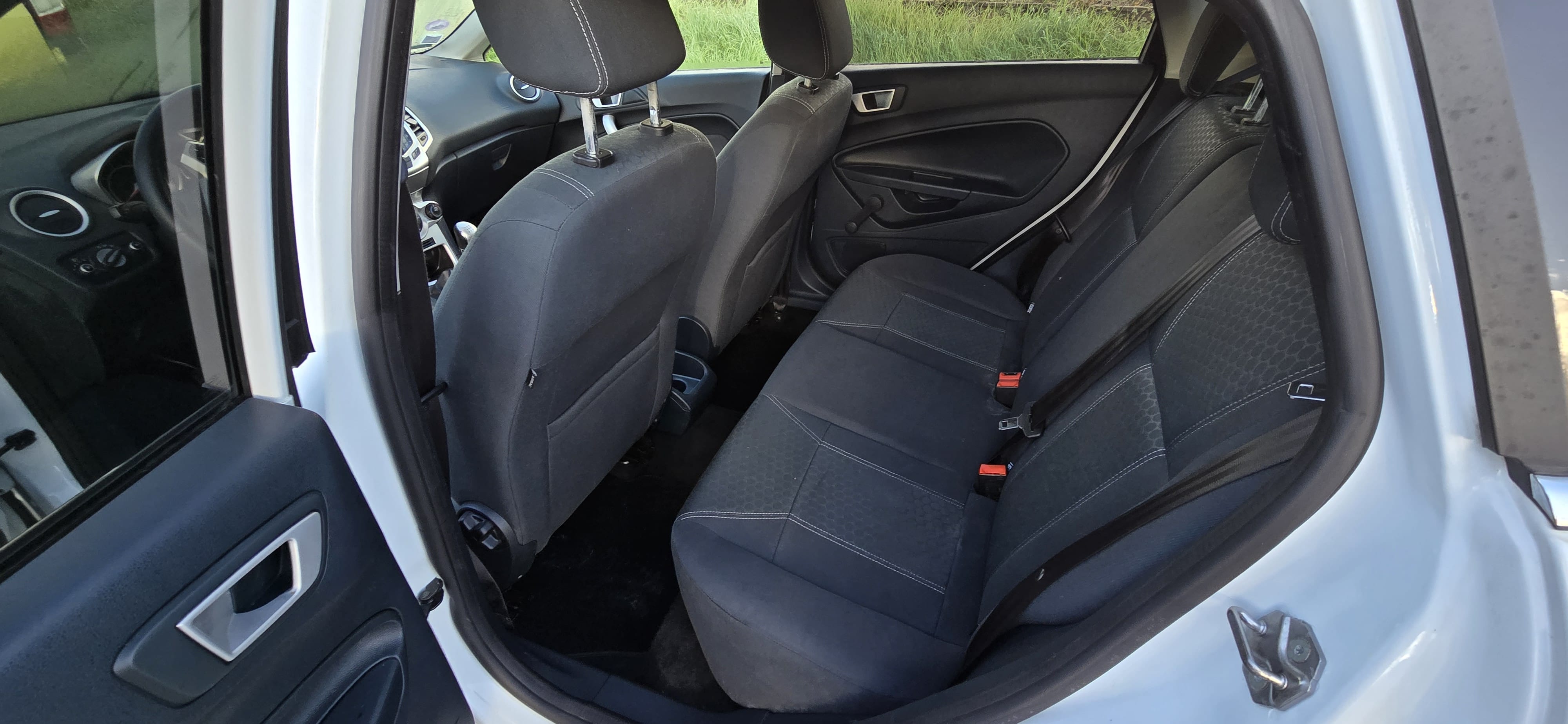 Ford Fiesta avec Régulateur de vitesse