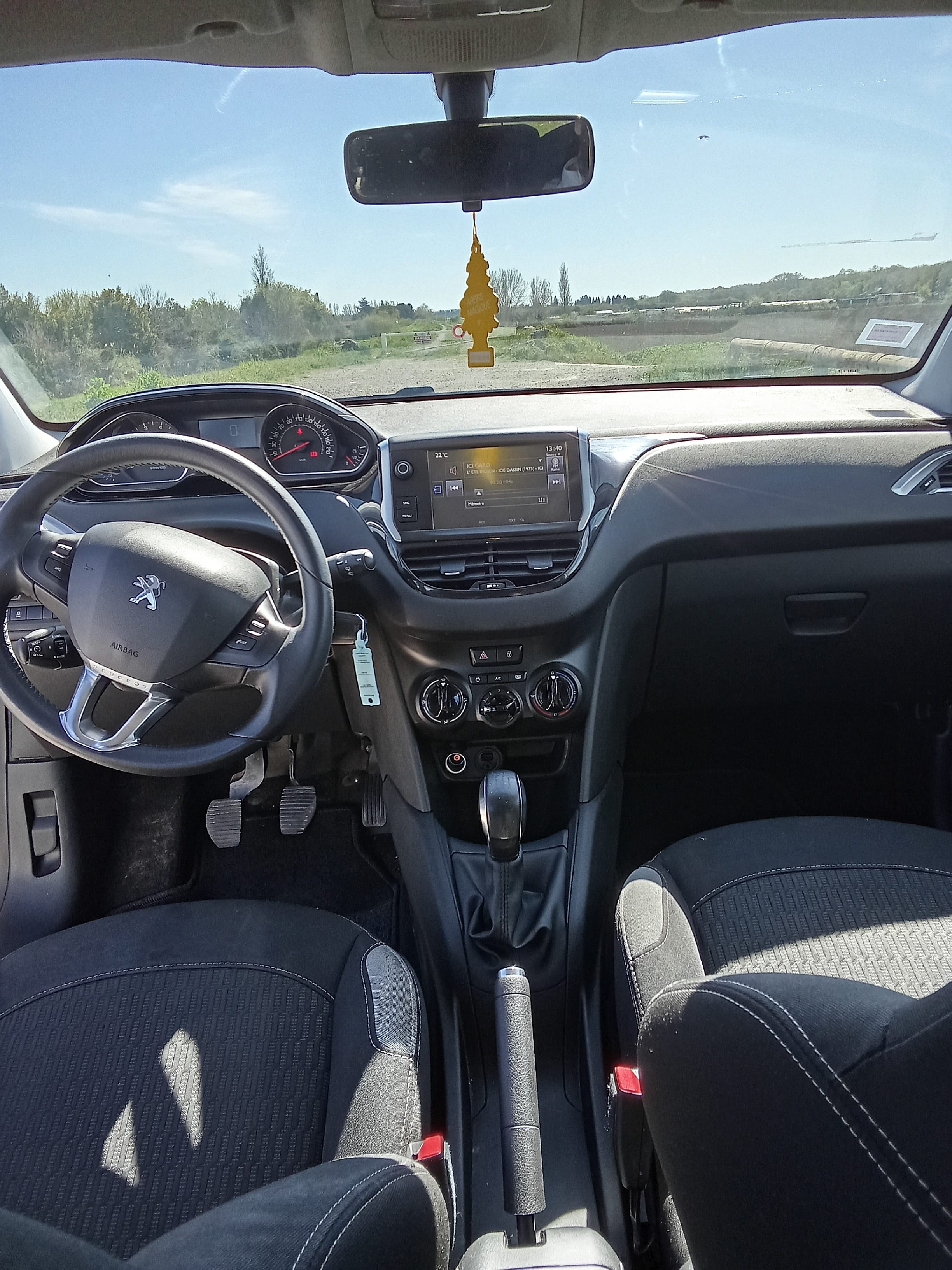 Peugeot 208 avec Régulateur de vitesse