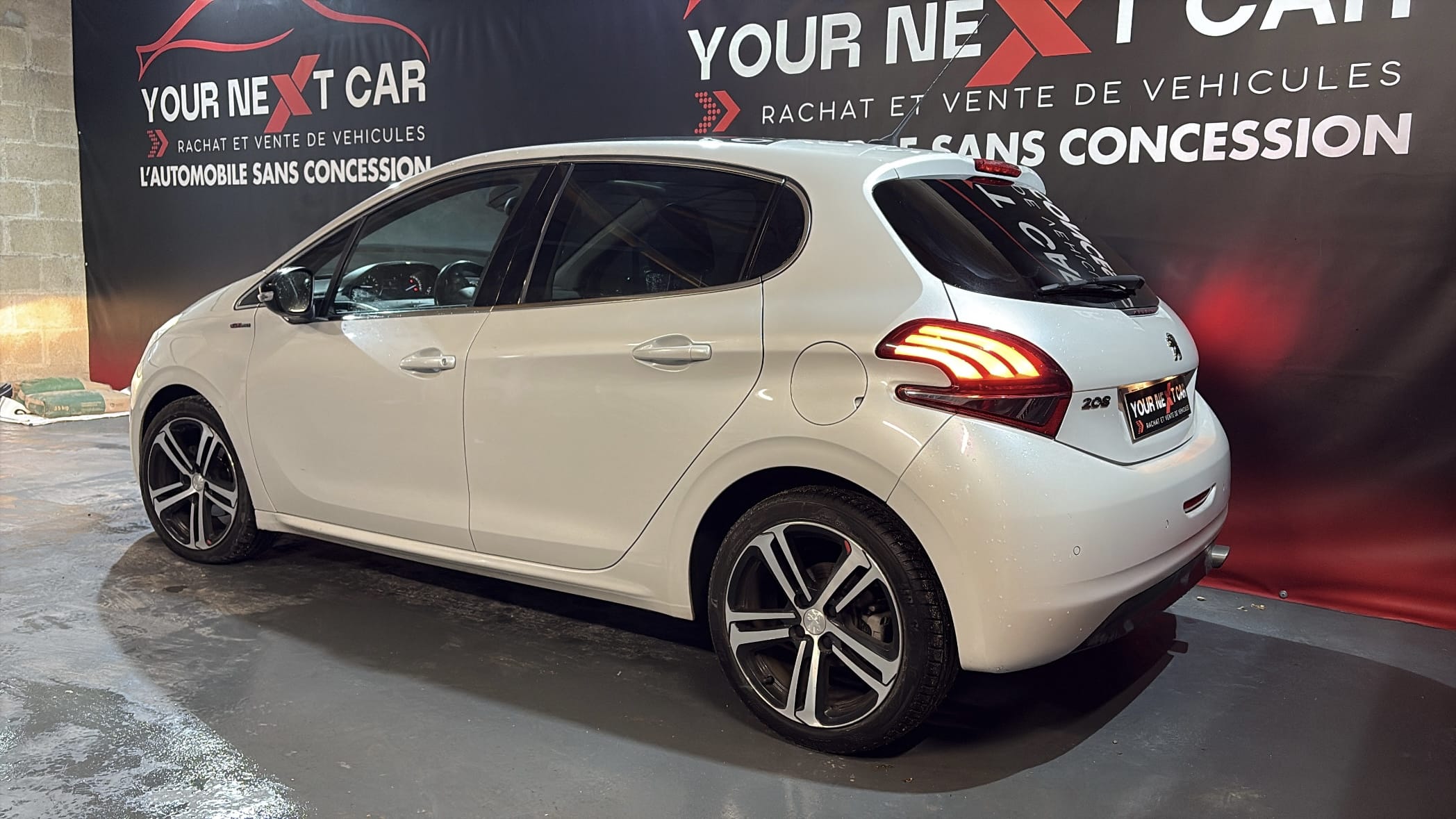 Peugeot 208 GT Line avec Régulateur de vitesse