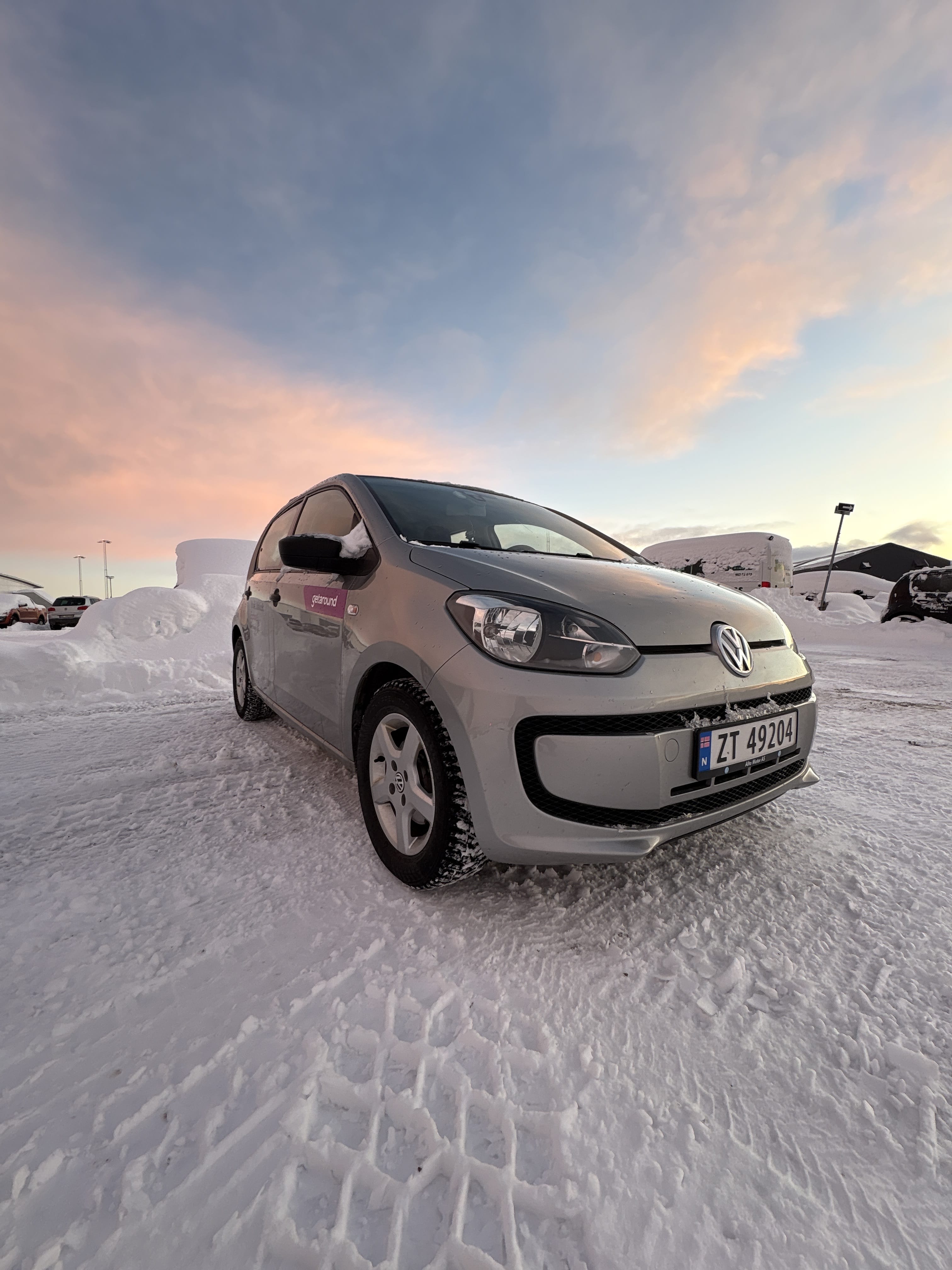 Volkswagen Up! spiked winter tires, 2014, Blyfri 95