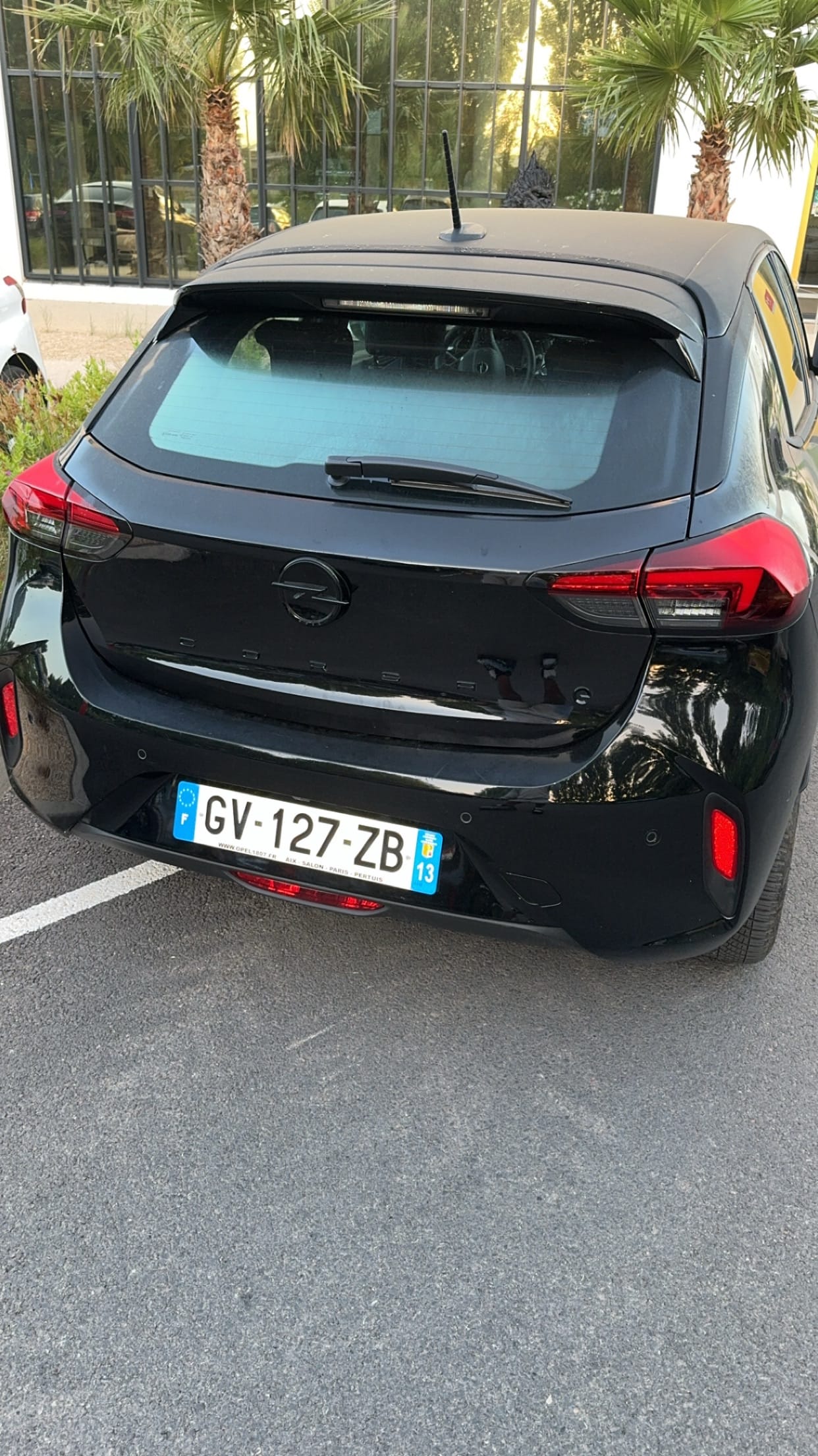 Opel Corsa-E avec GPS