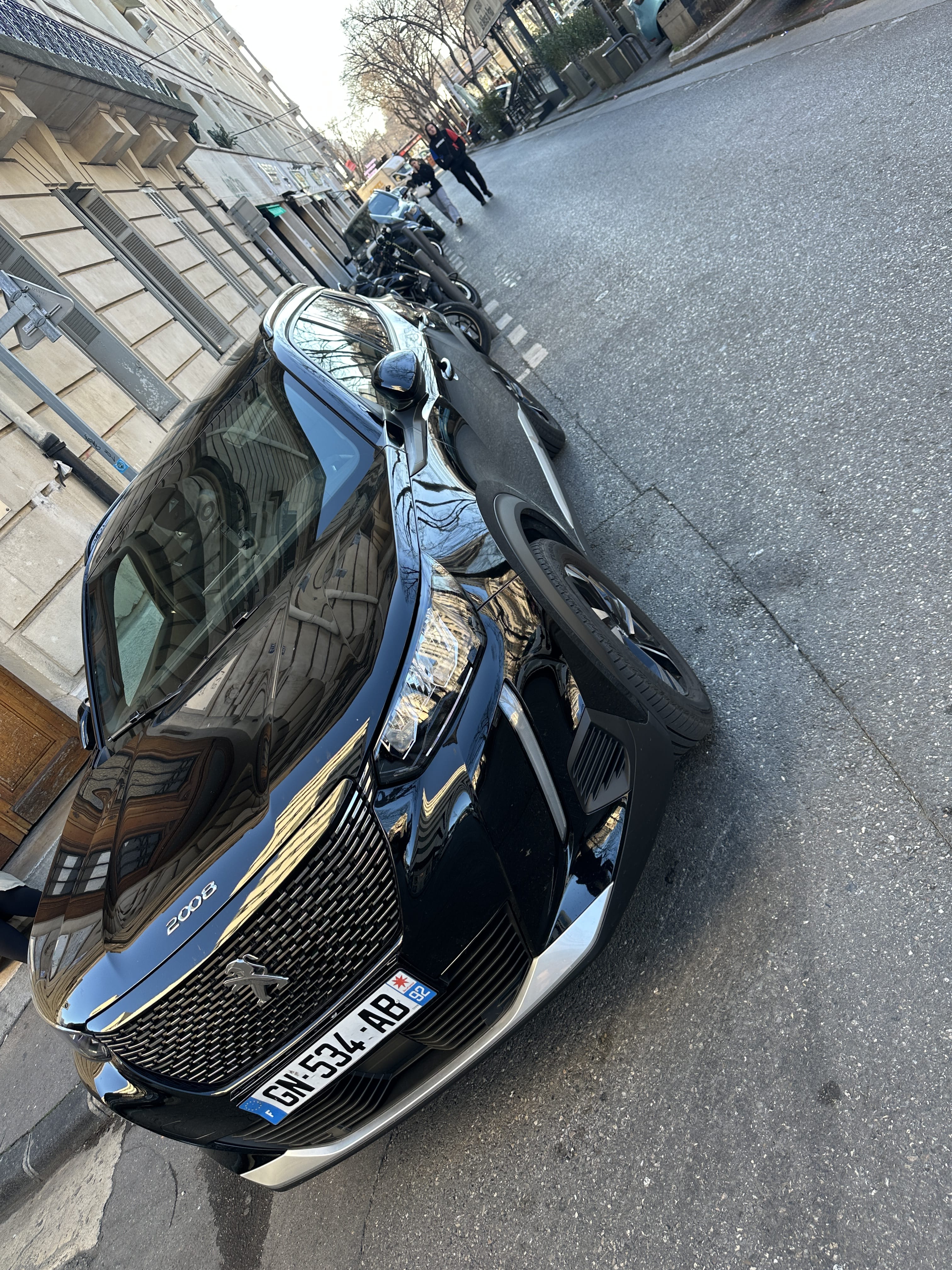 Peugeot e-2008, 2023, Essence 98, Automático