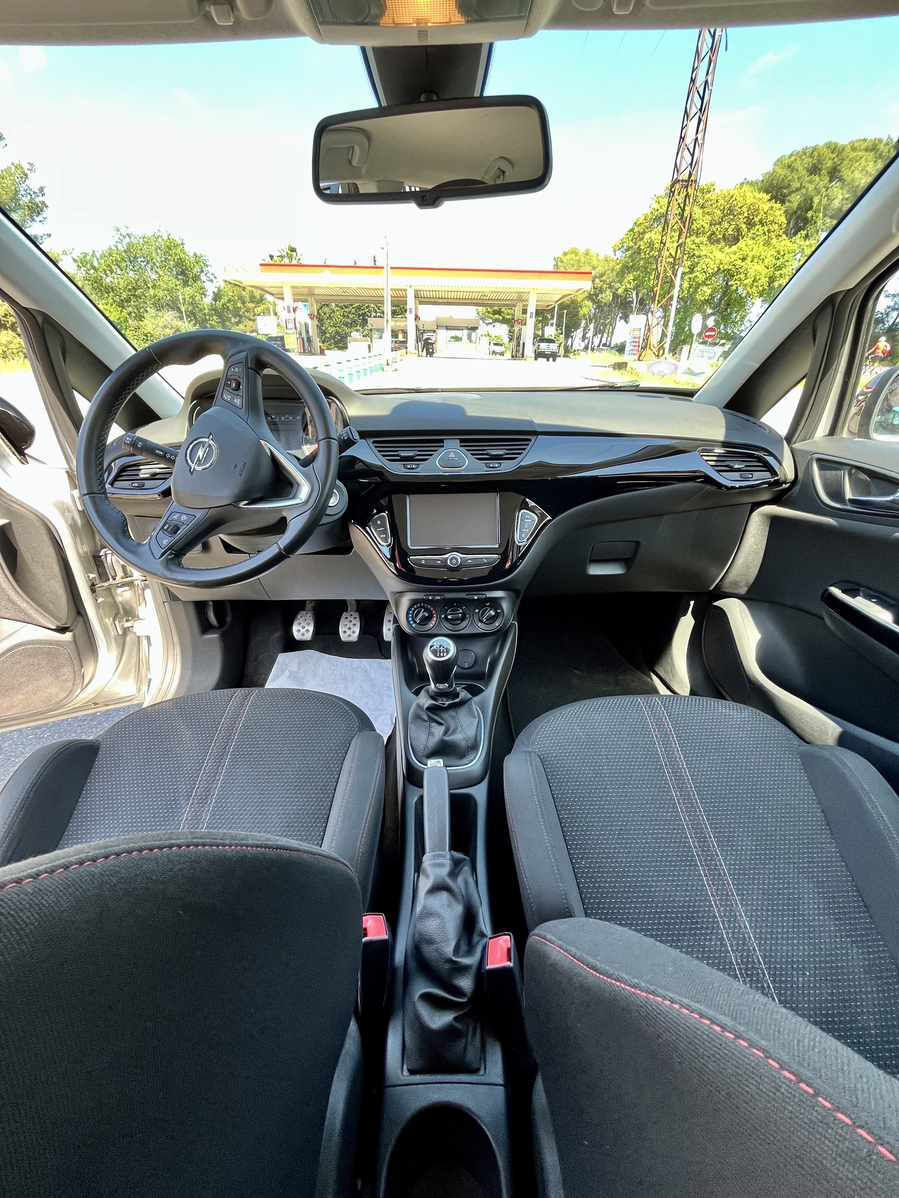 Opel Corsa avec GPS