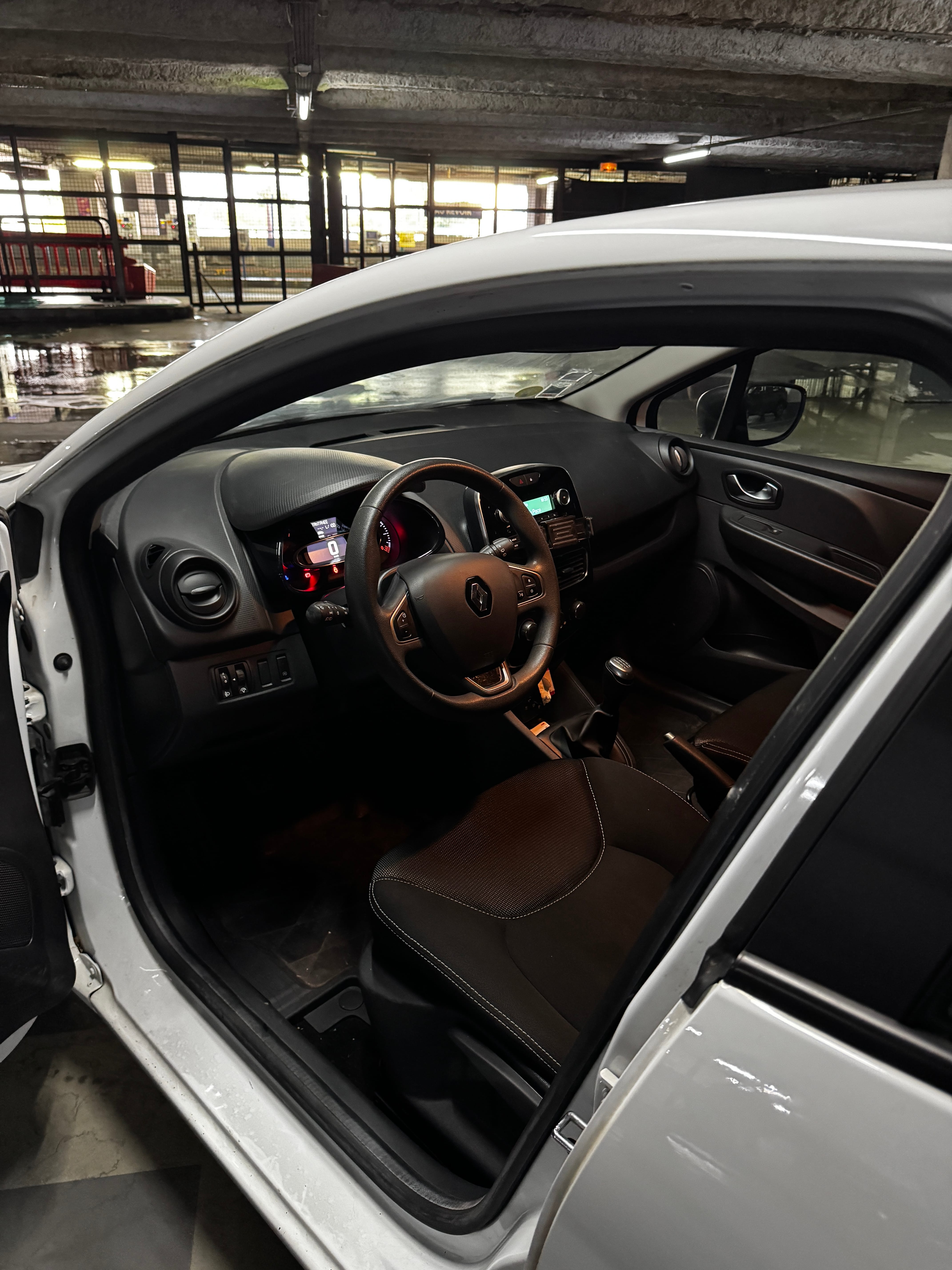 Renault Clio Société avec Audio Bluetooth