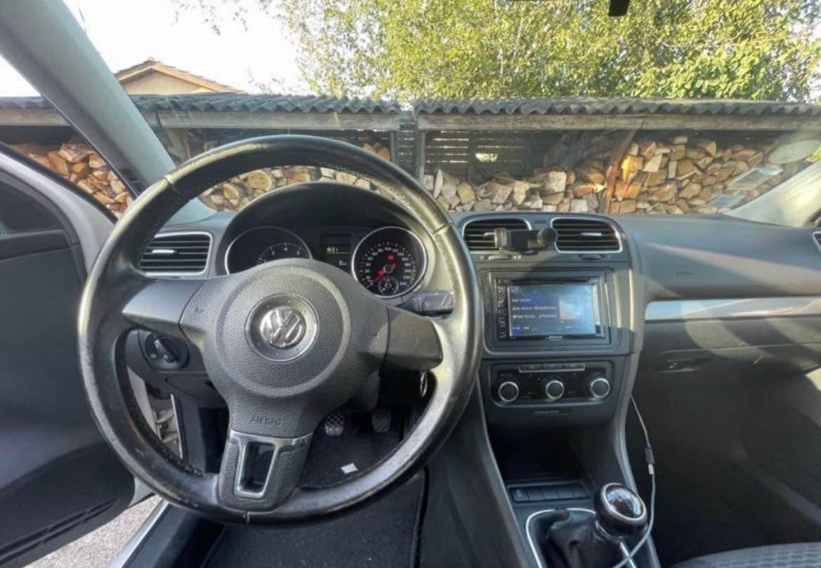 Volkswagen Golf avec Audio Bluetooth