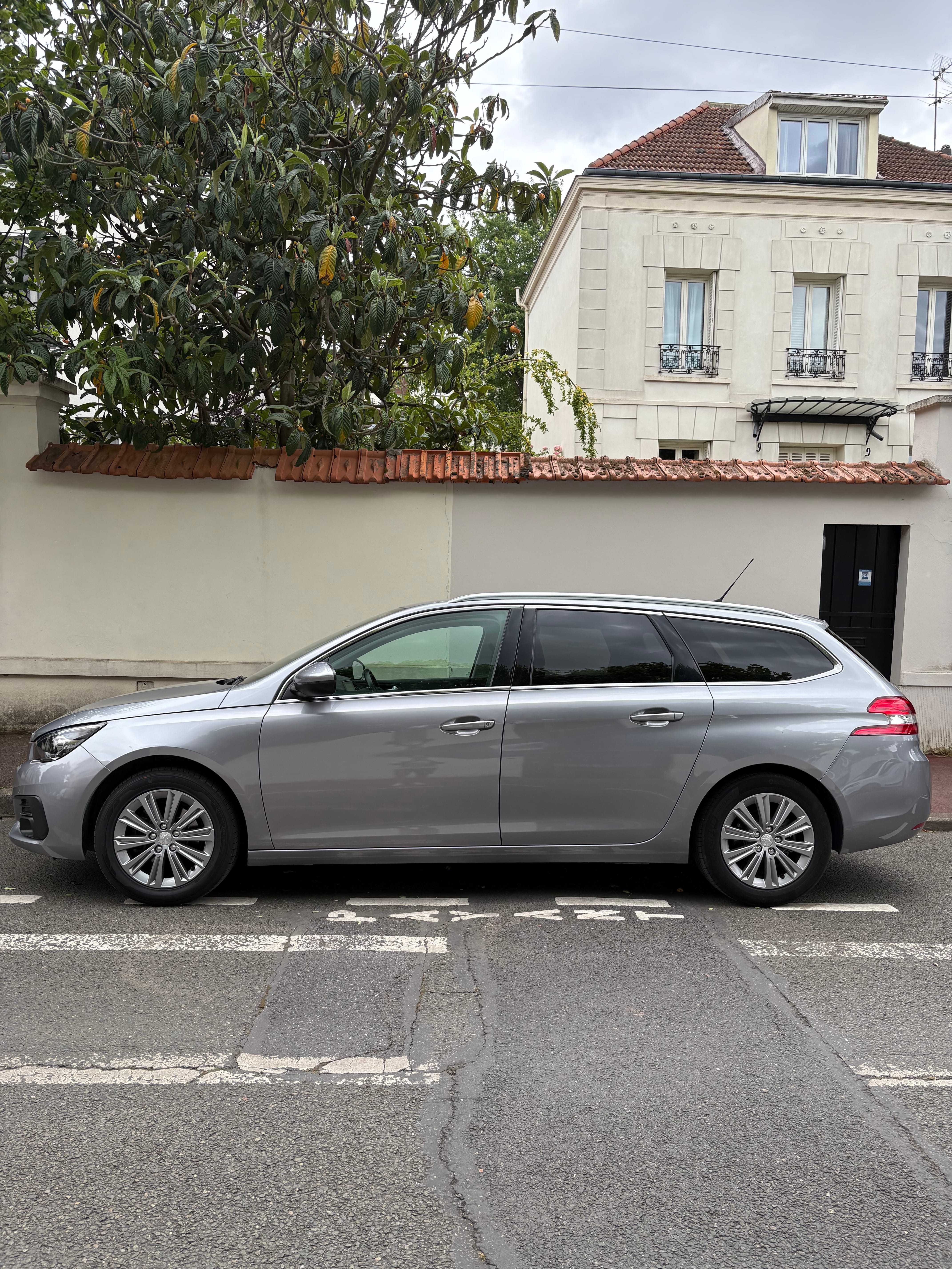 Peugeot 308 SW avec Climatisation