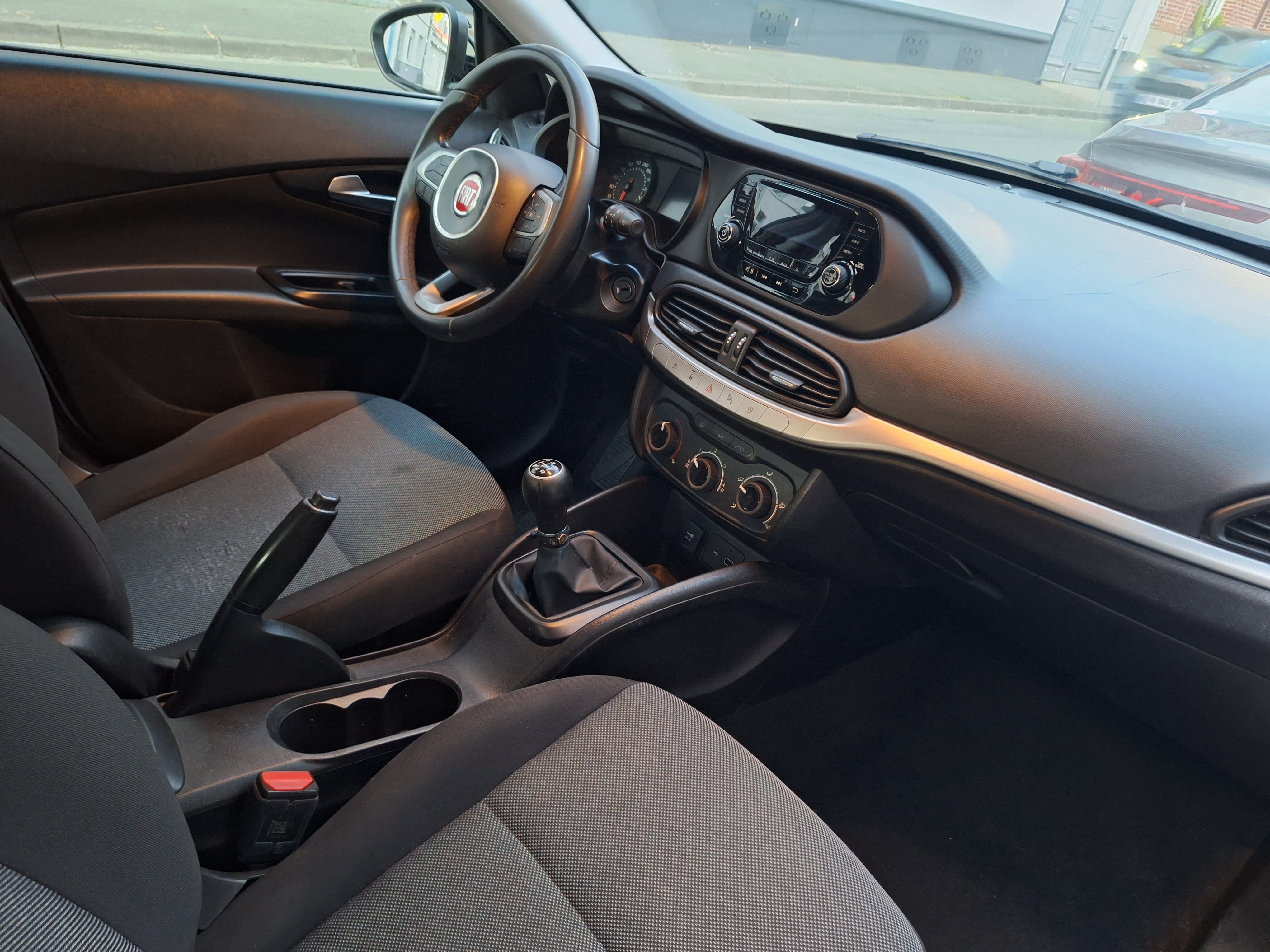 Fiat Tipo avec Entrée audio / iPod