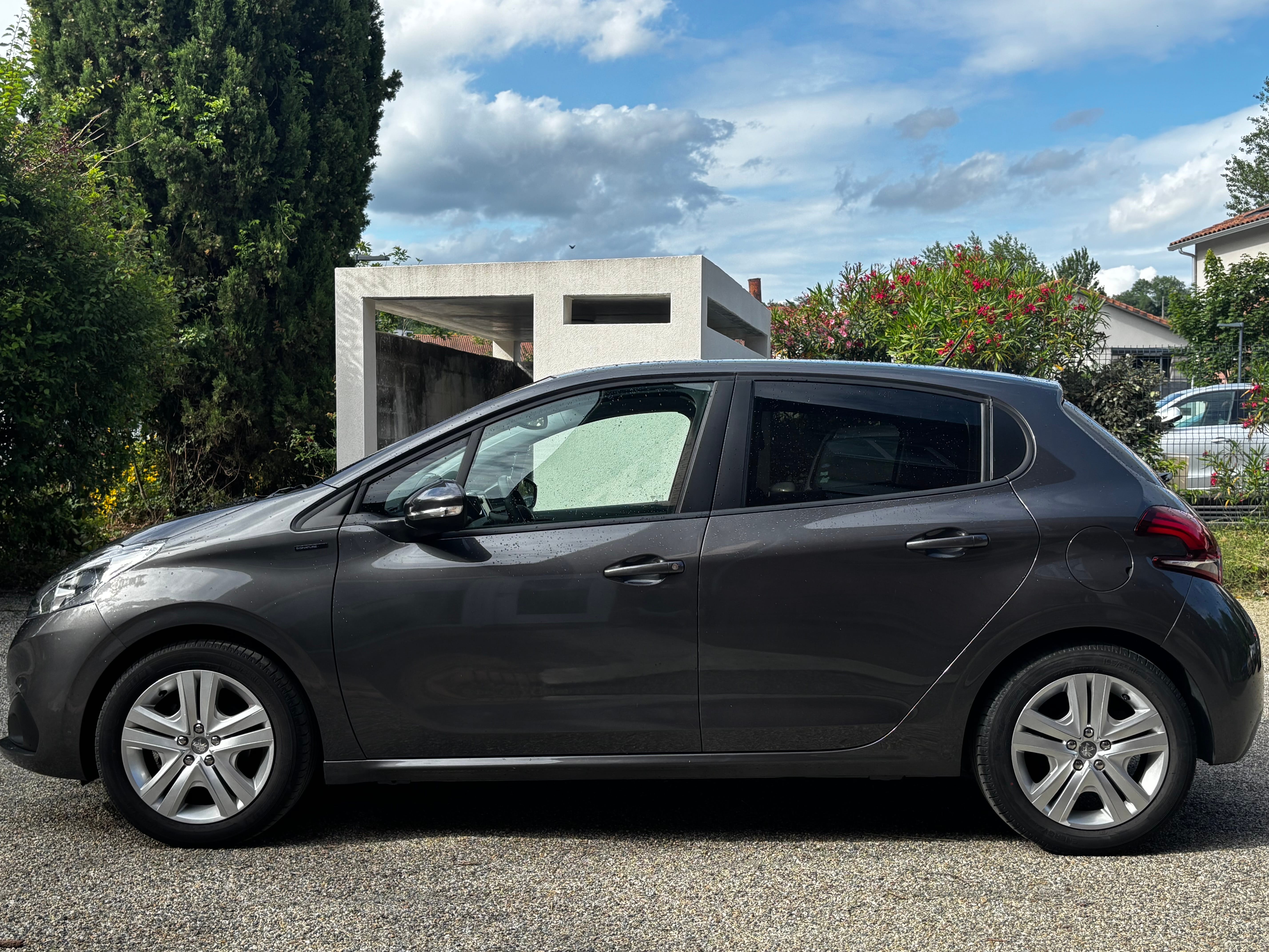 Peugeot 208 avec Climatisation