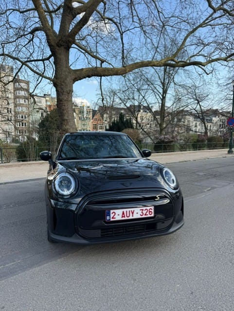 Mini Cooper SE met Bluetooth audio