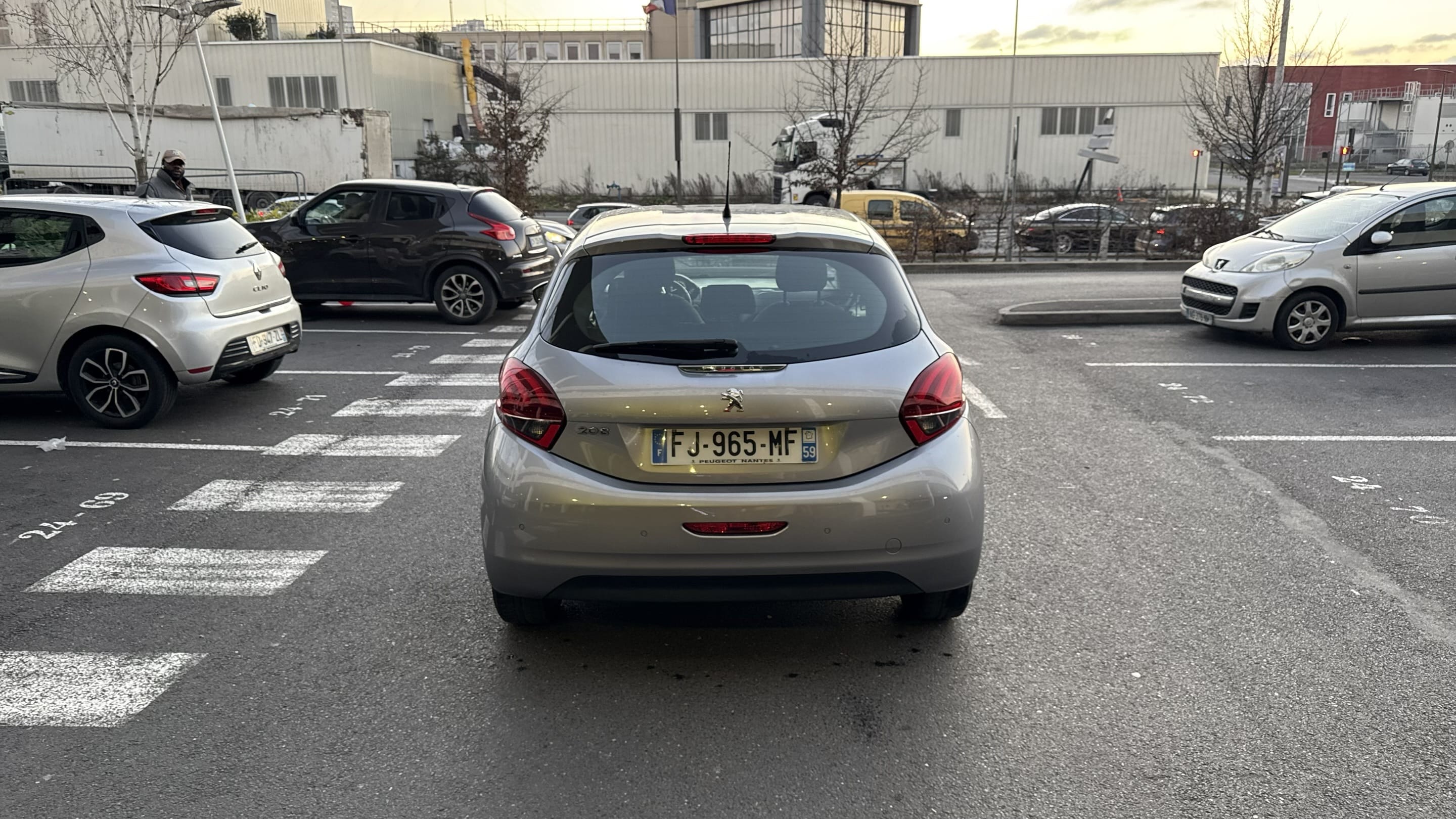 Peugeot 208 avec GPS