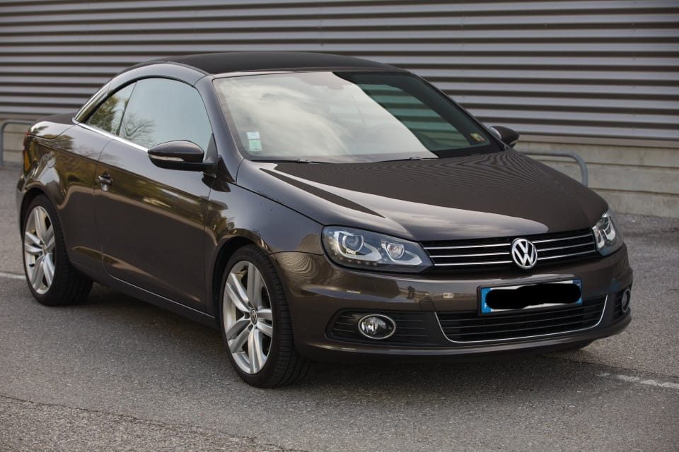 Volkswagen Eos Bluemotion finition CARAT avec Climatisation