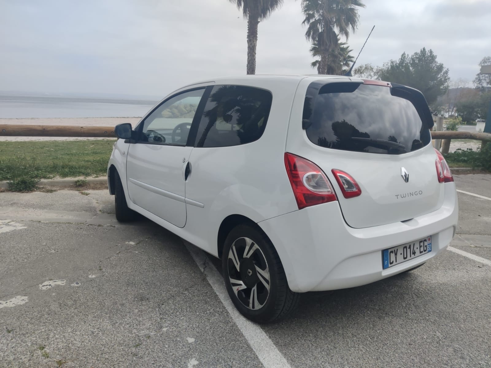 Renault Twingo II 1.5 DCI - 85 Ch avec Climatisation
