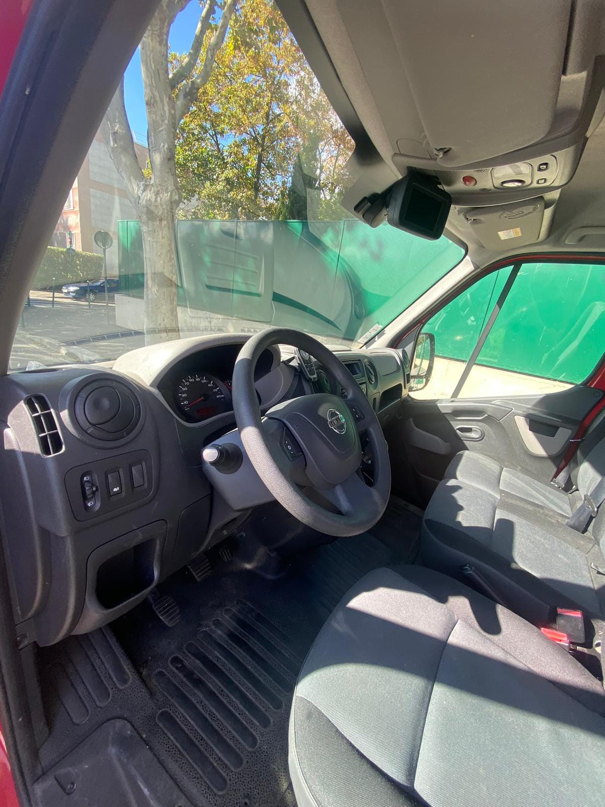 Nissan NV400 2.3 DCI avec GPS