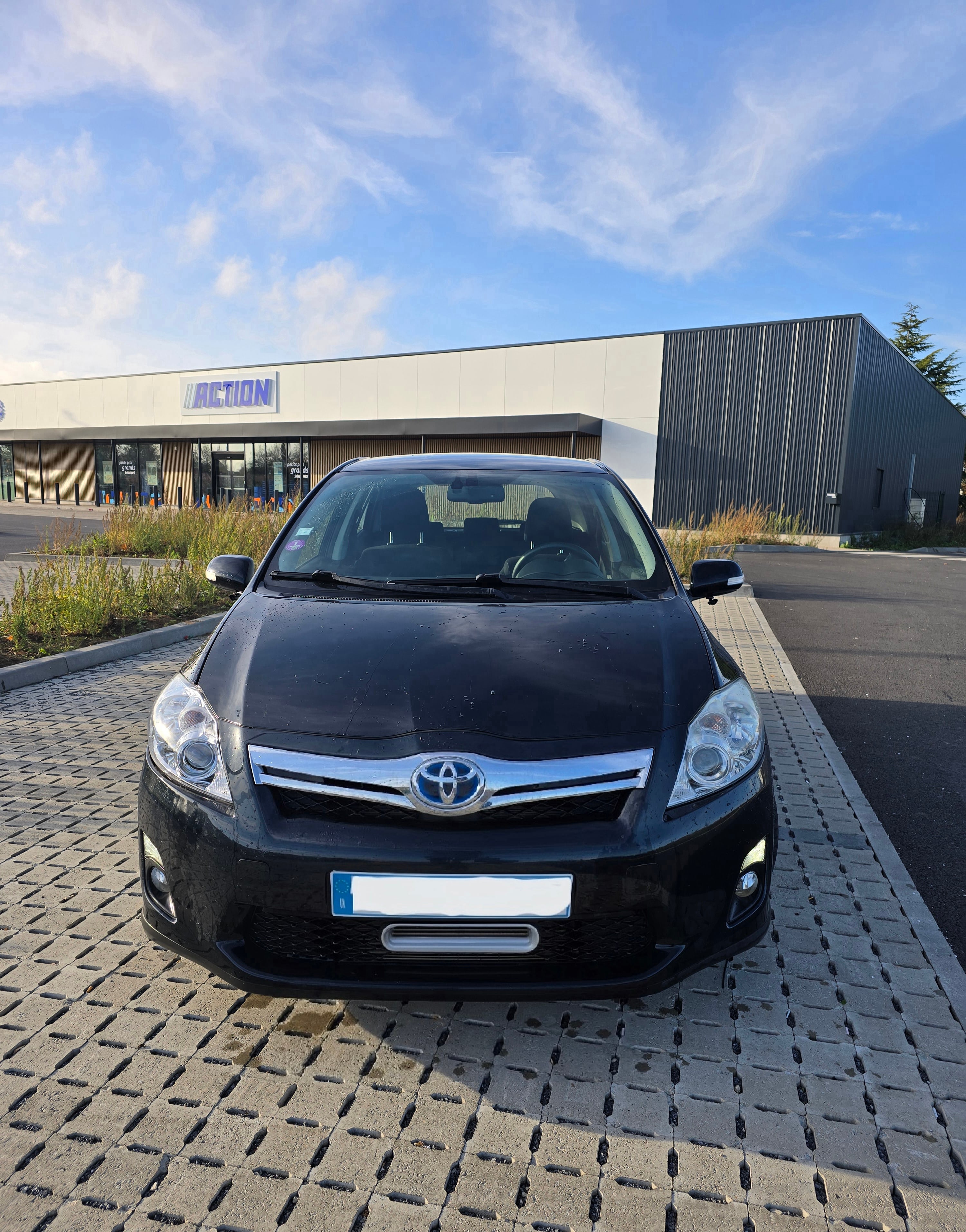 Toyota Auris Hybride 136h avec Audio Bluetooth