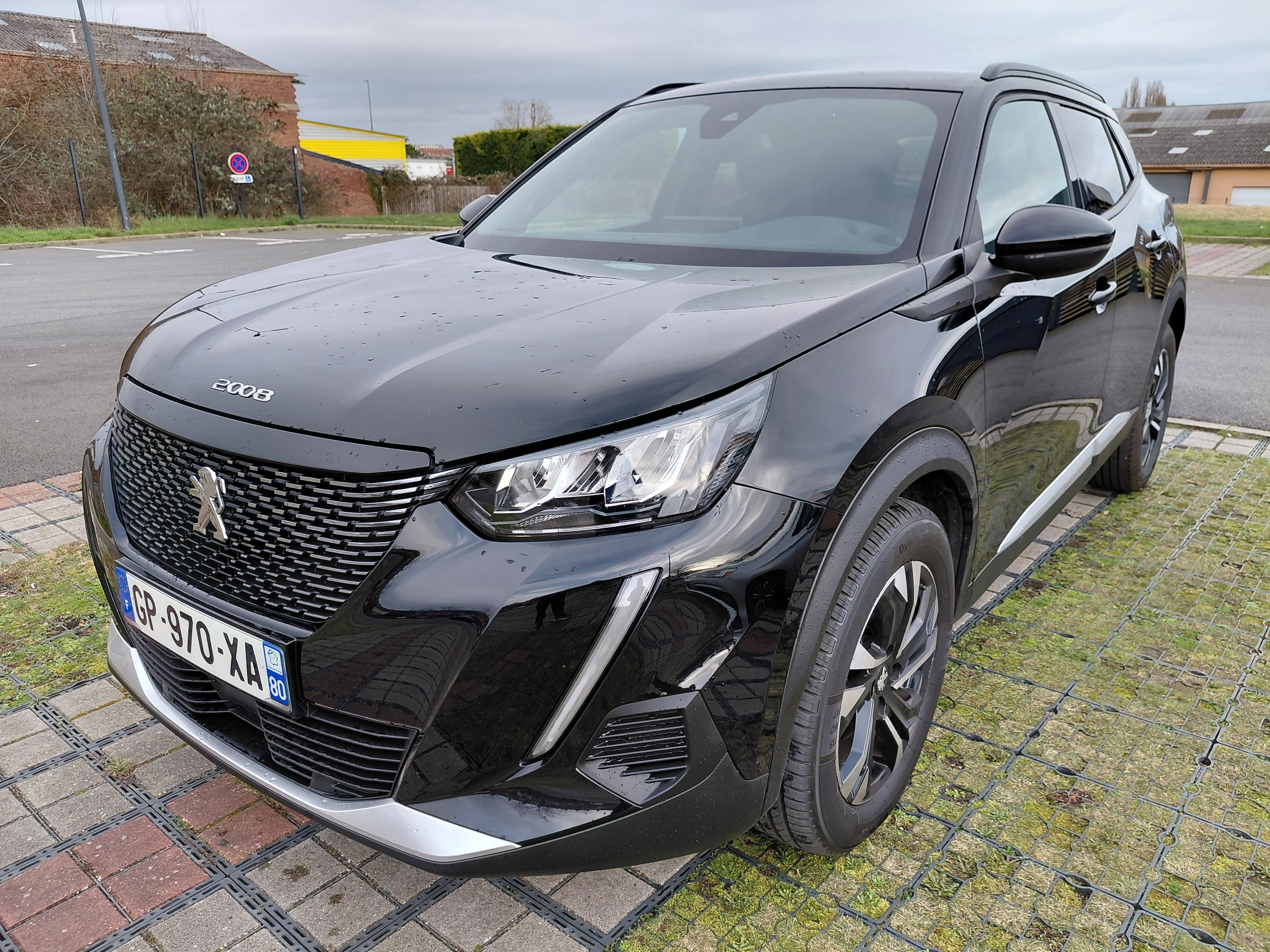 Peugeot 2008, 2023, Essence 95