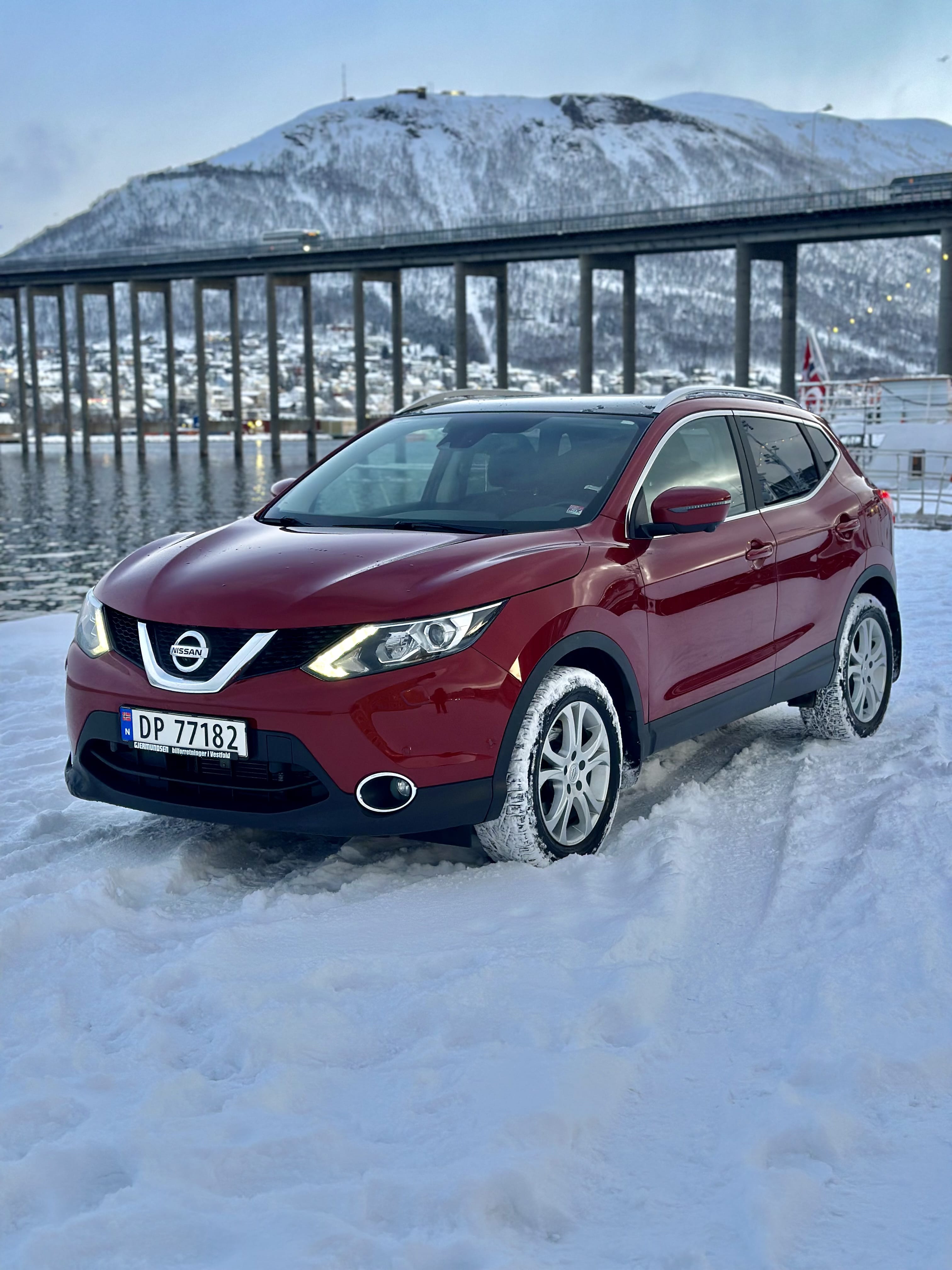 Nissan Qashqai, 2015, Blyfri 95, Automático