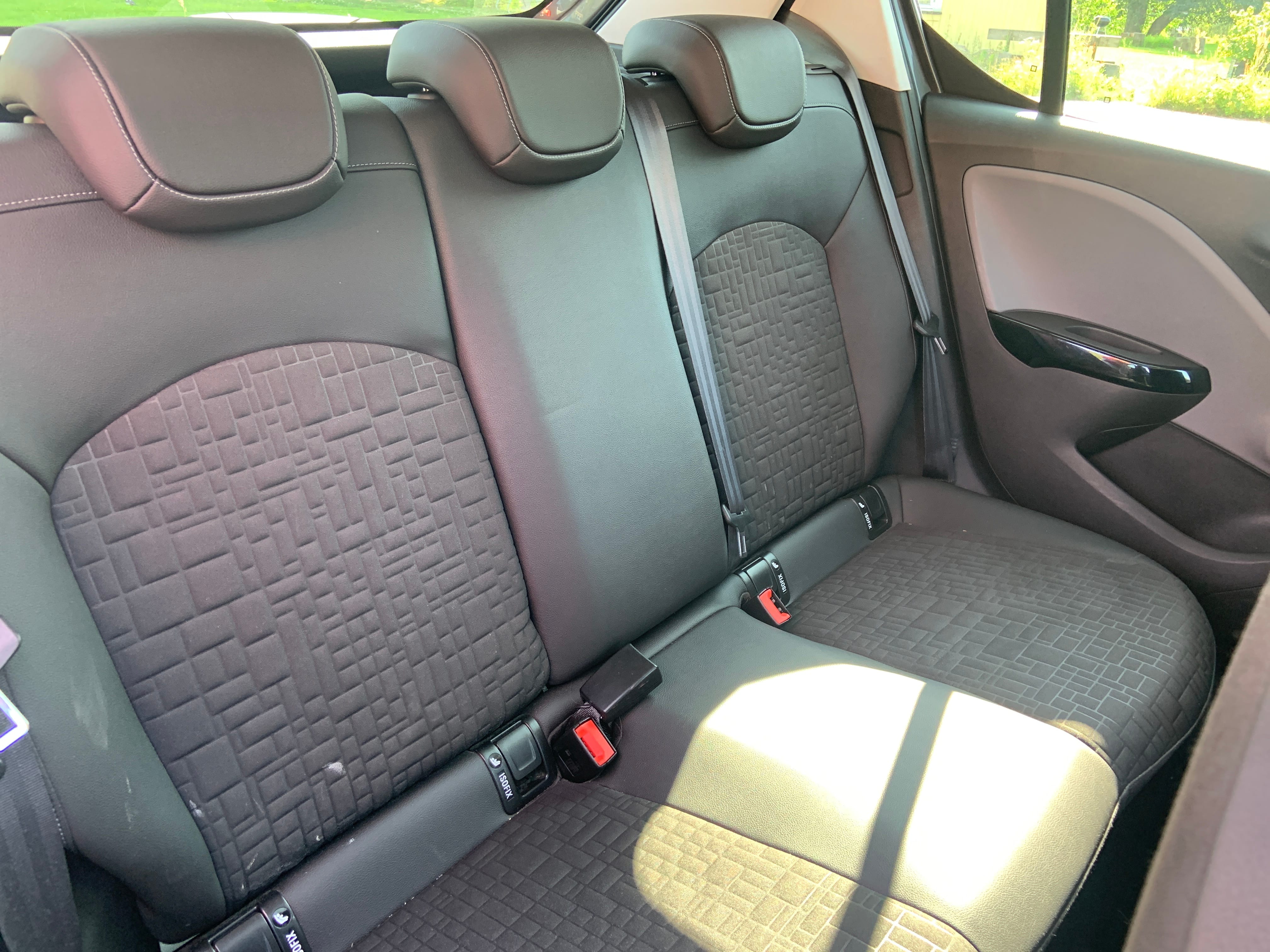 Opel Corsa-E mit Audio-/iPod-Zugang