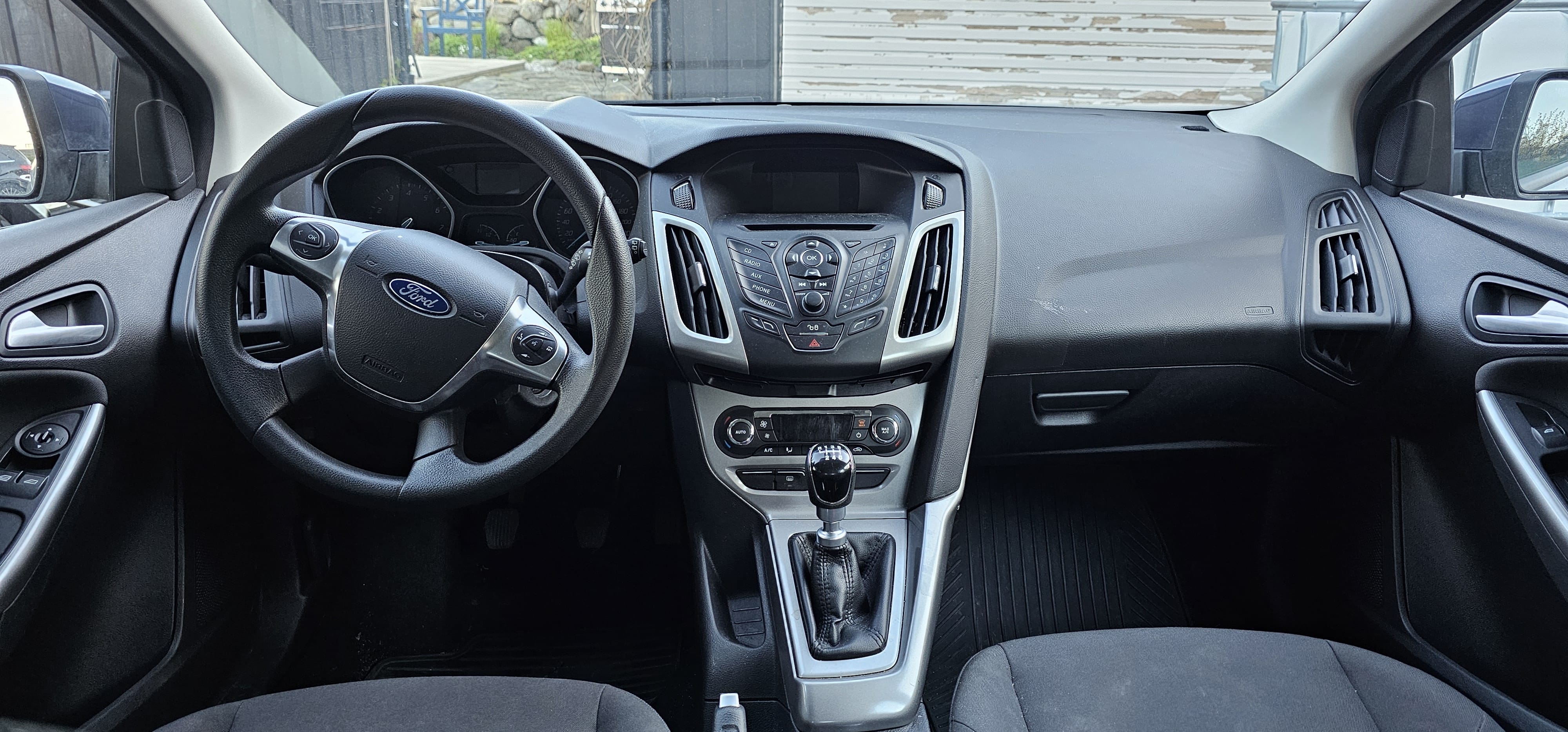 Ford Focus Turnier 1.0 EcoBoost with USB charging ports