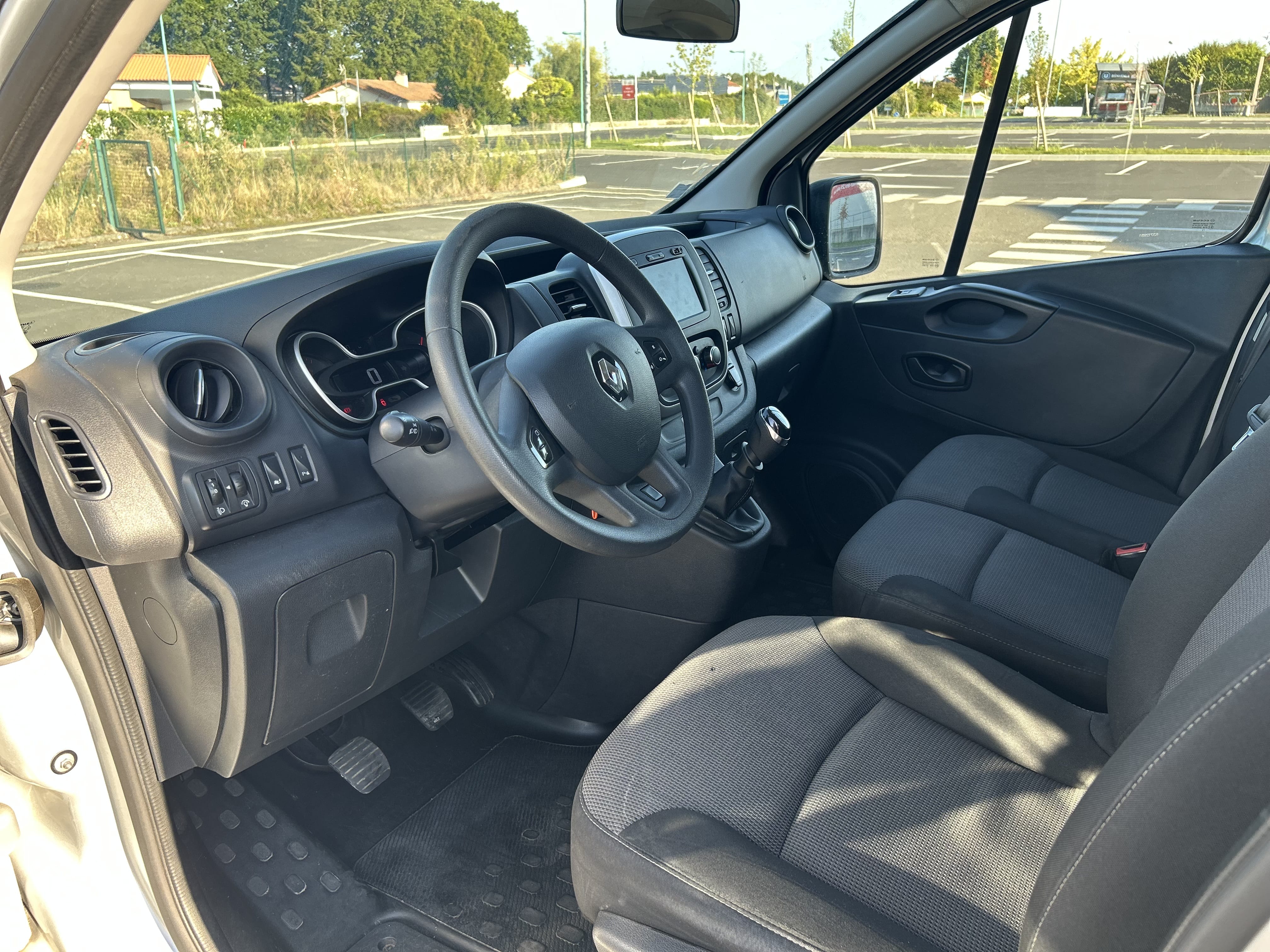 Renault Trafic Passenger 2.0 DCI 145 Chevaux avec Régulateur de vitesse